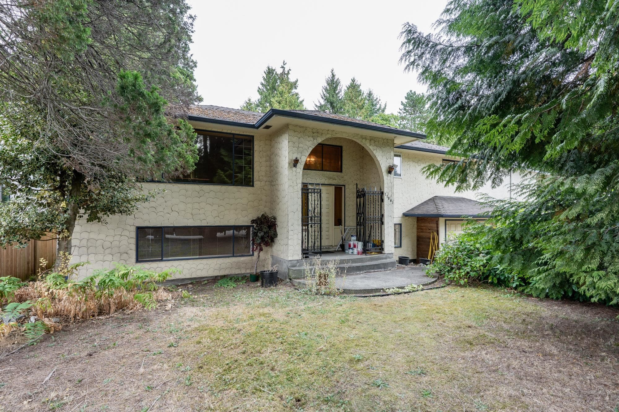 11843 95a Avenue, Delta, V4C 3V9 — photo 1