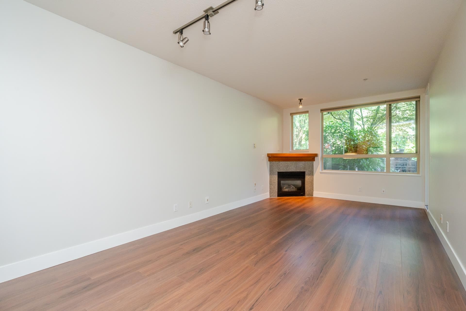 204 - 580 Raven Woods Drive, North Vancouver, V7G 2T2 — photo 4