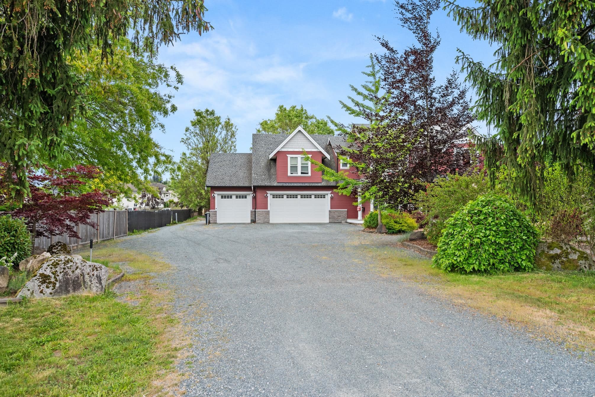 4922 215 Street, Langley, V3A 2L9 — photo 2