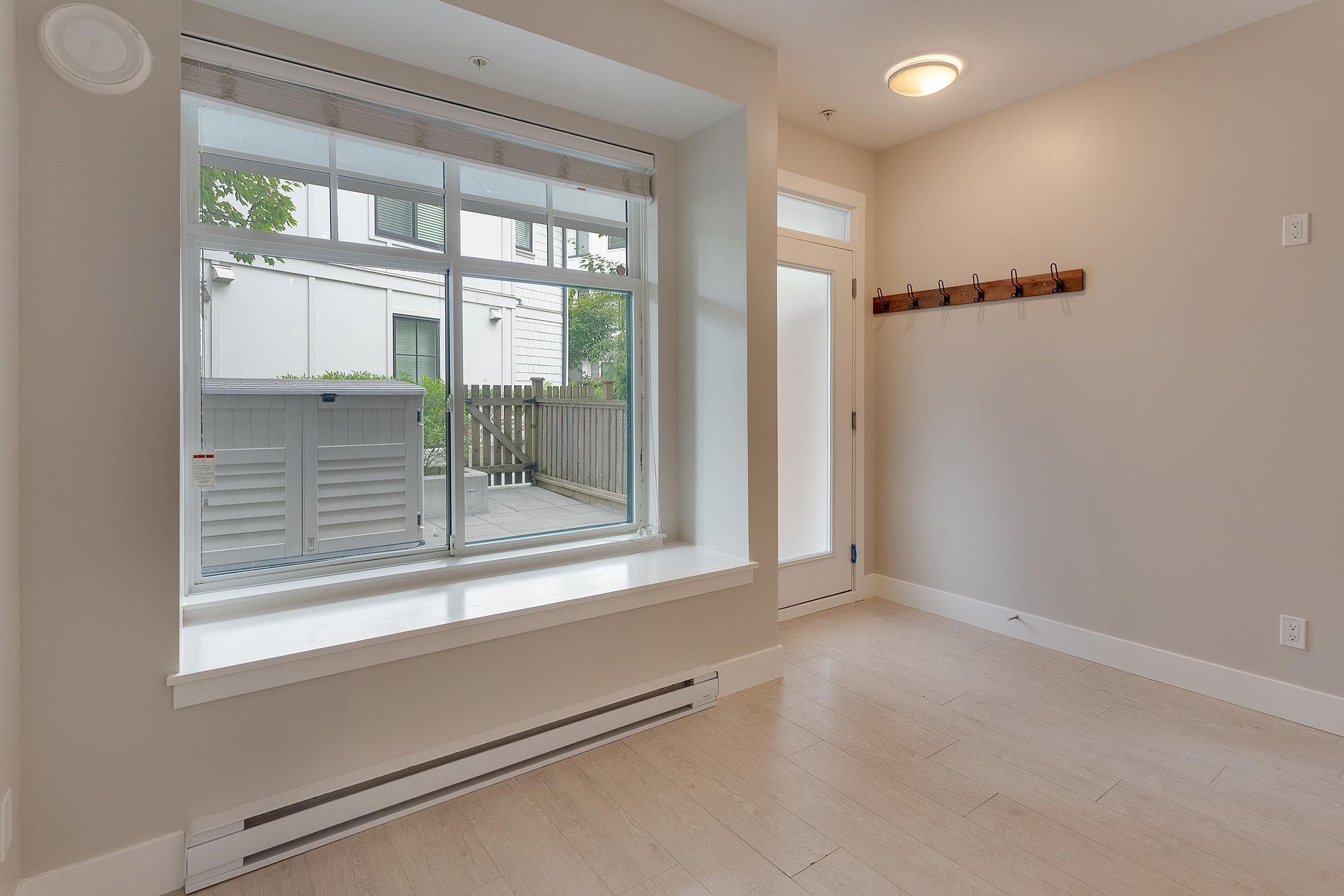13 - 5152 Canada Way, Burnaby, V5E 0C3 — photo 3