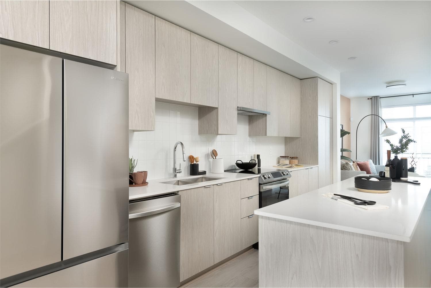 37 - 16355 21 Avenue, Surrey, V3Z 1K9 — photo 1