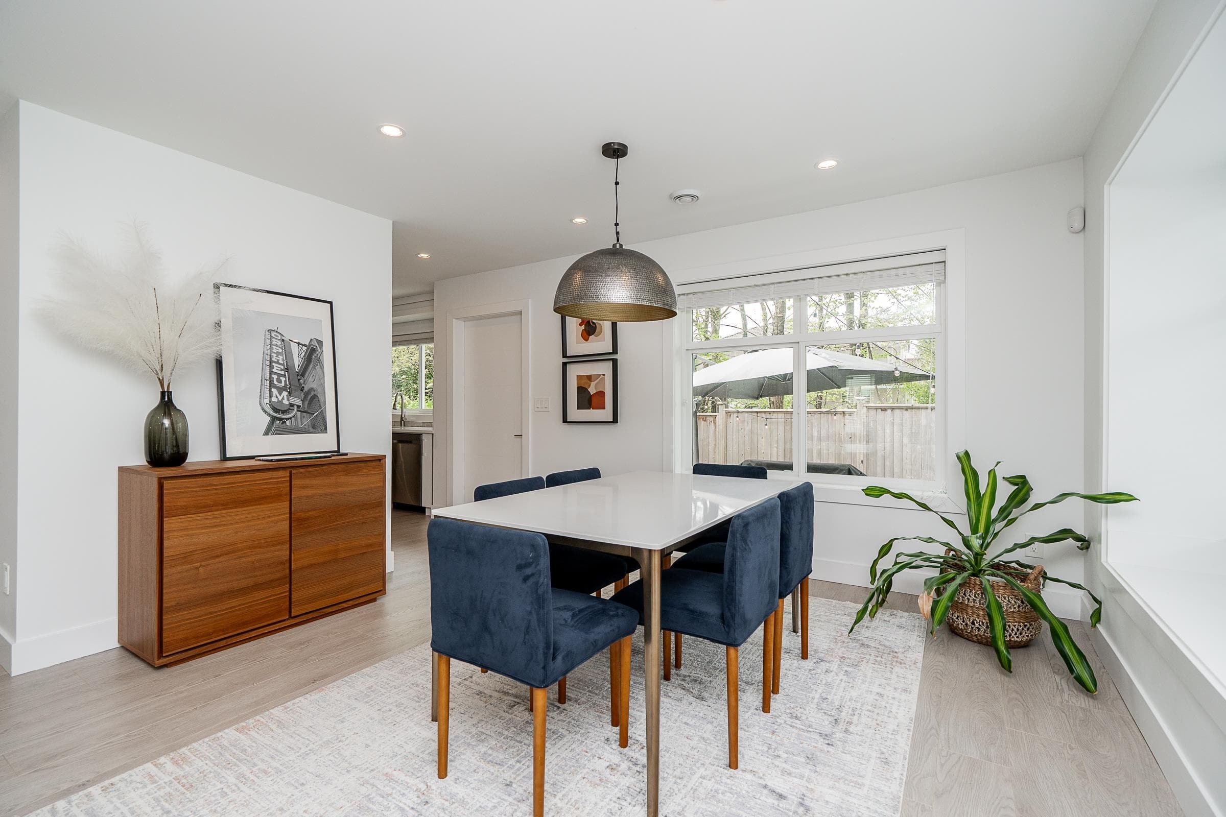 970 Rochester Avenue, Coquitlam, V3K 2J3 — photo 5