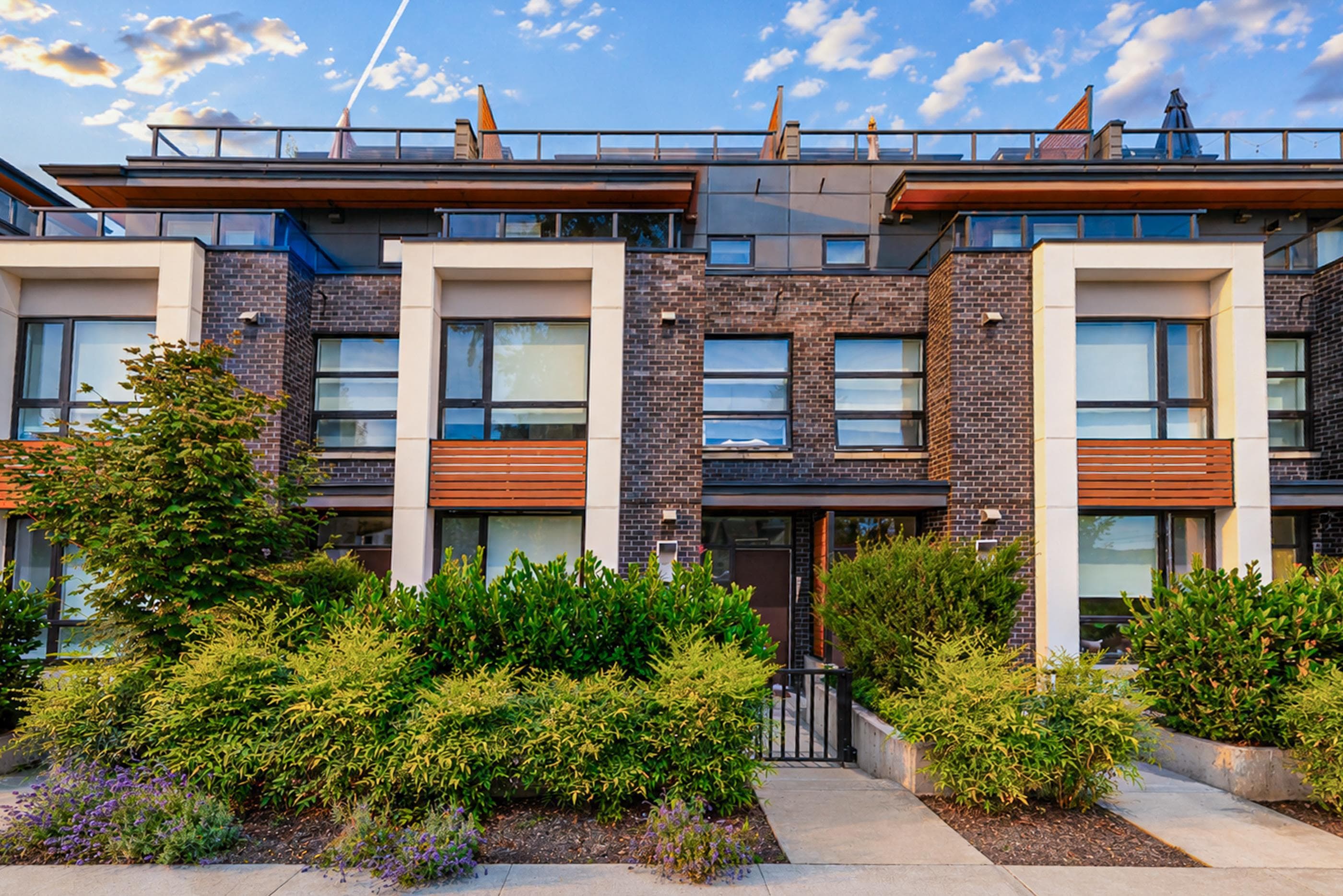 302 - 6085 Irmin Street, Burnaby