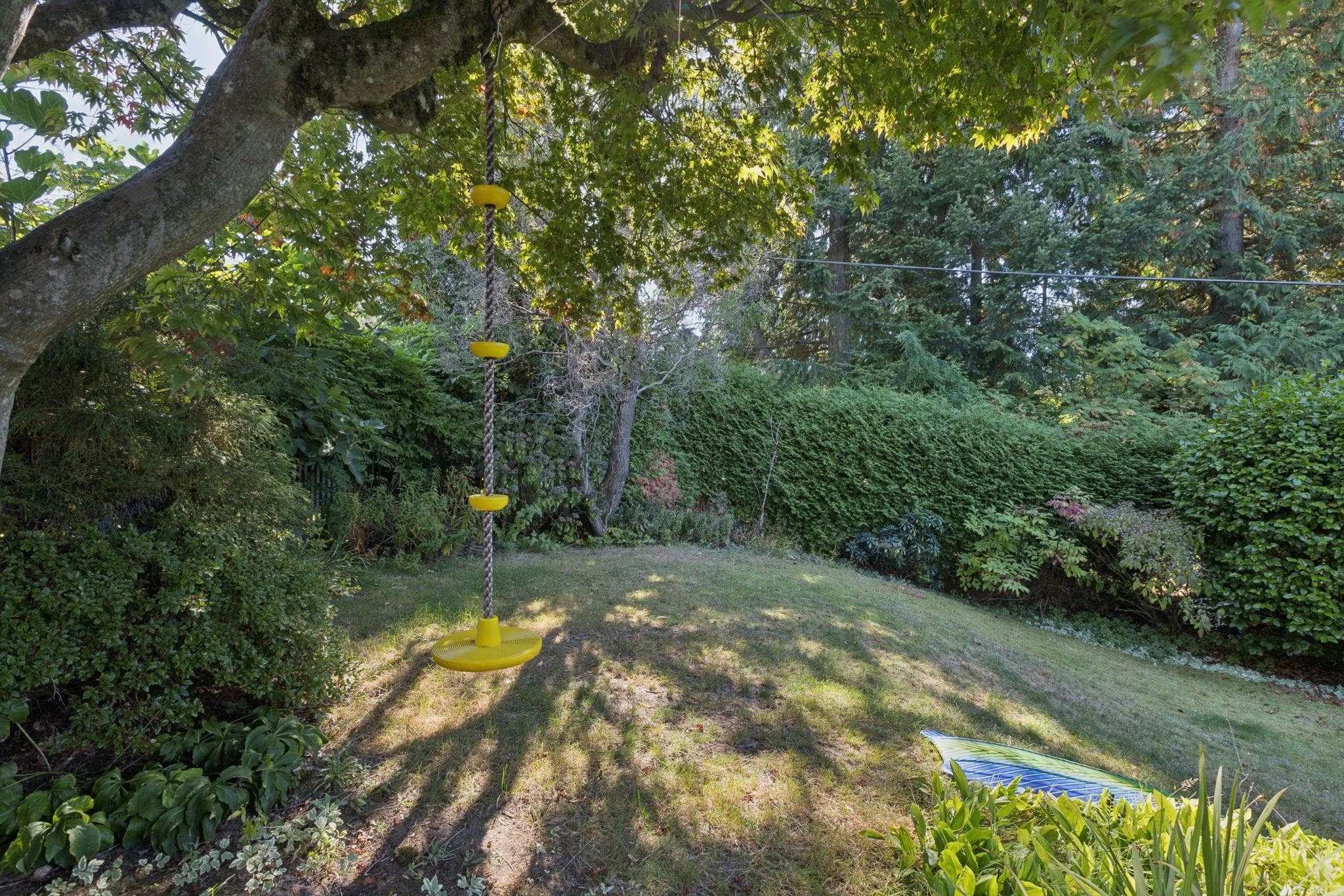915 Wentworth Avenue, North Vancouver, V7R 1R8 — photo 2