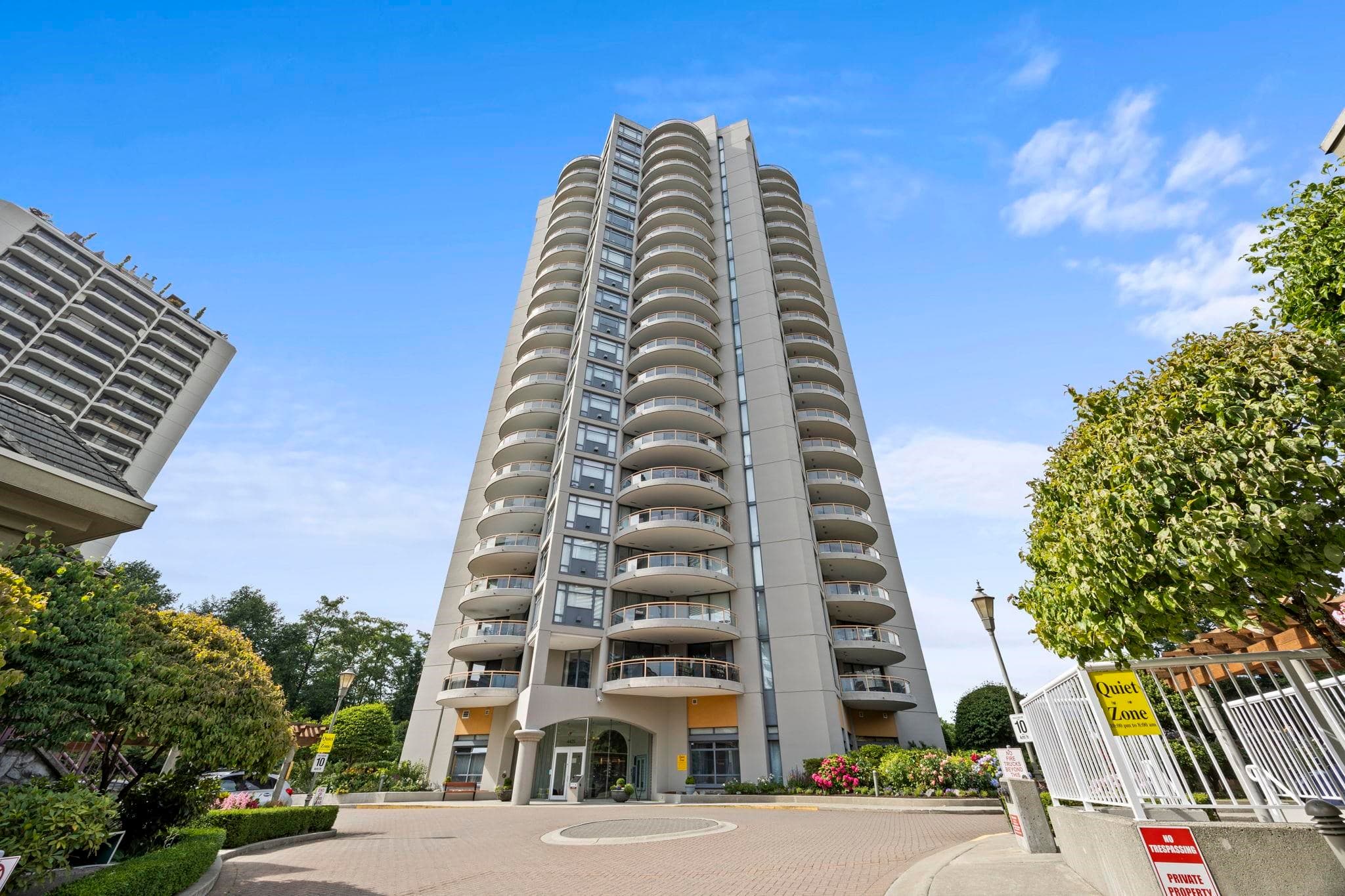 401 - 4425 Halifax Street, Burnaby