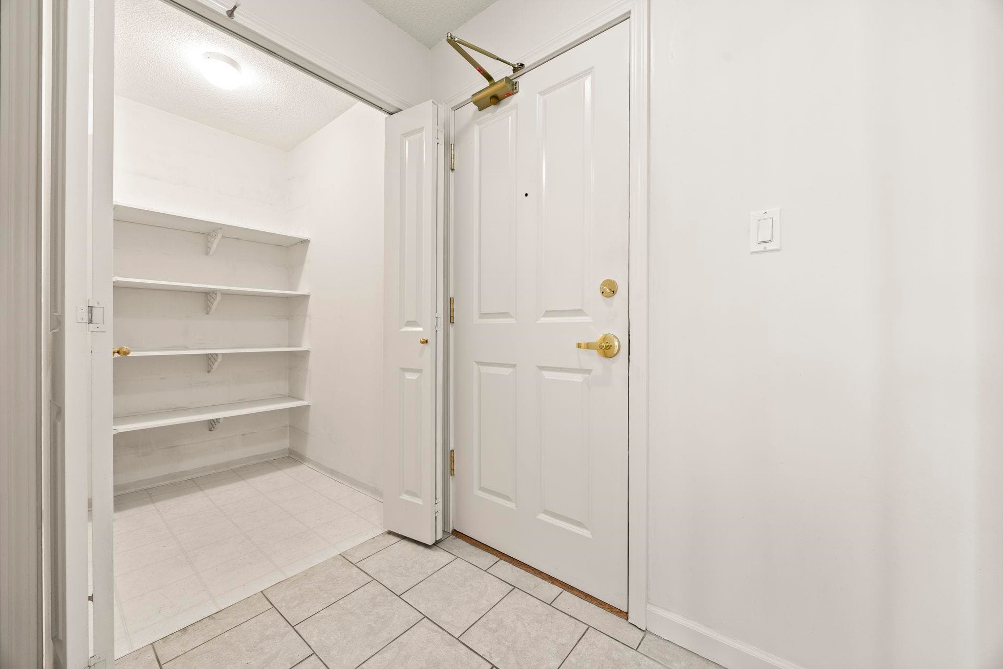 401 - 4425 Halifax Street, Burnaby, V5C 6P2 — photo 5