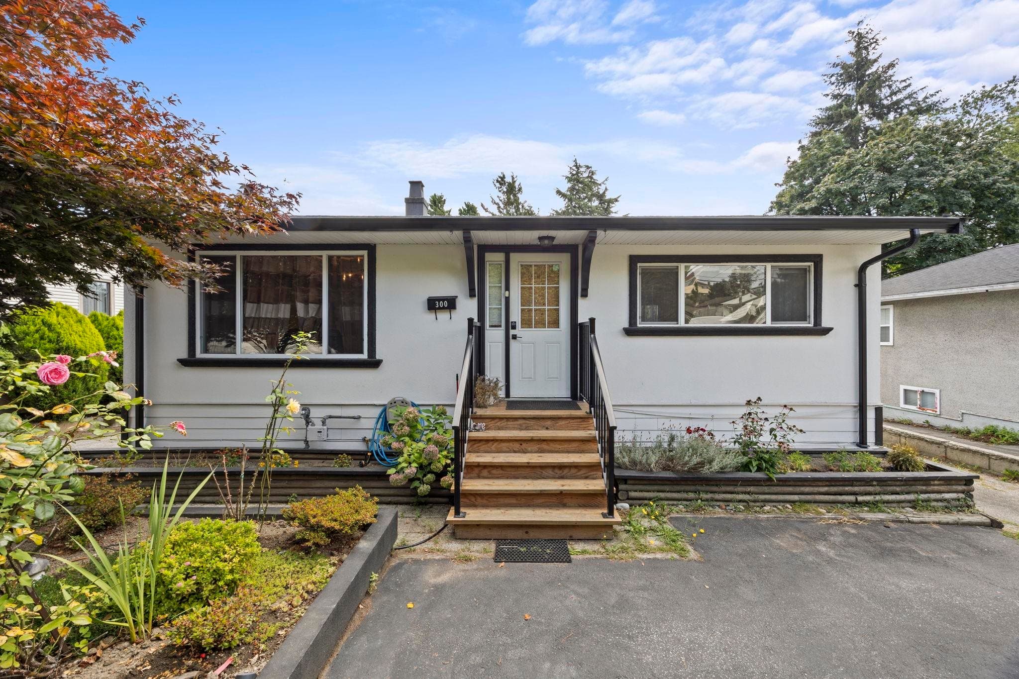 300 Tenth Avenue, New Westminster