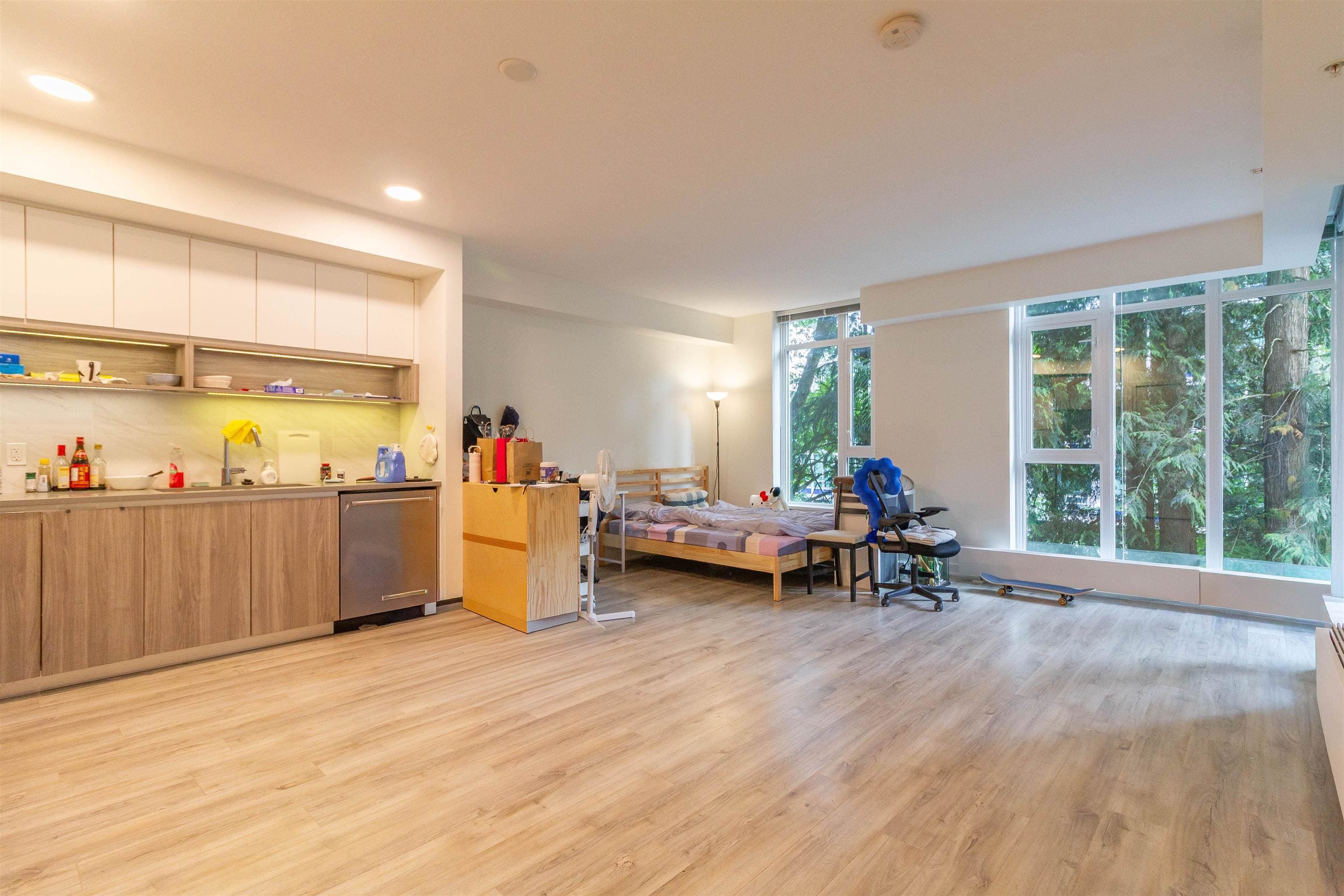 201 - 8940 University Crescent, Burnaby, V5A 0E7 — photo 4