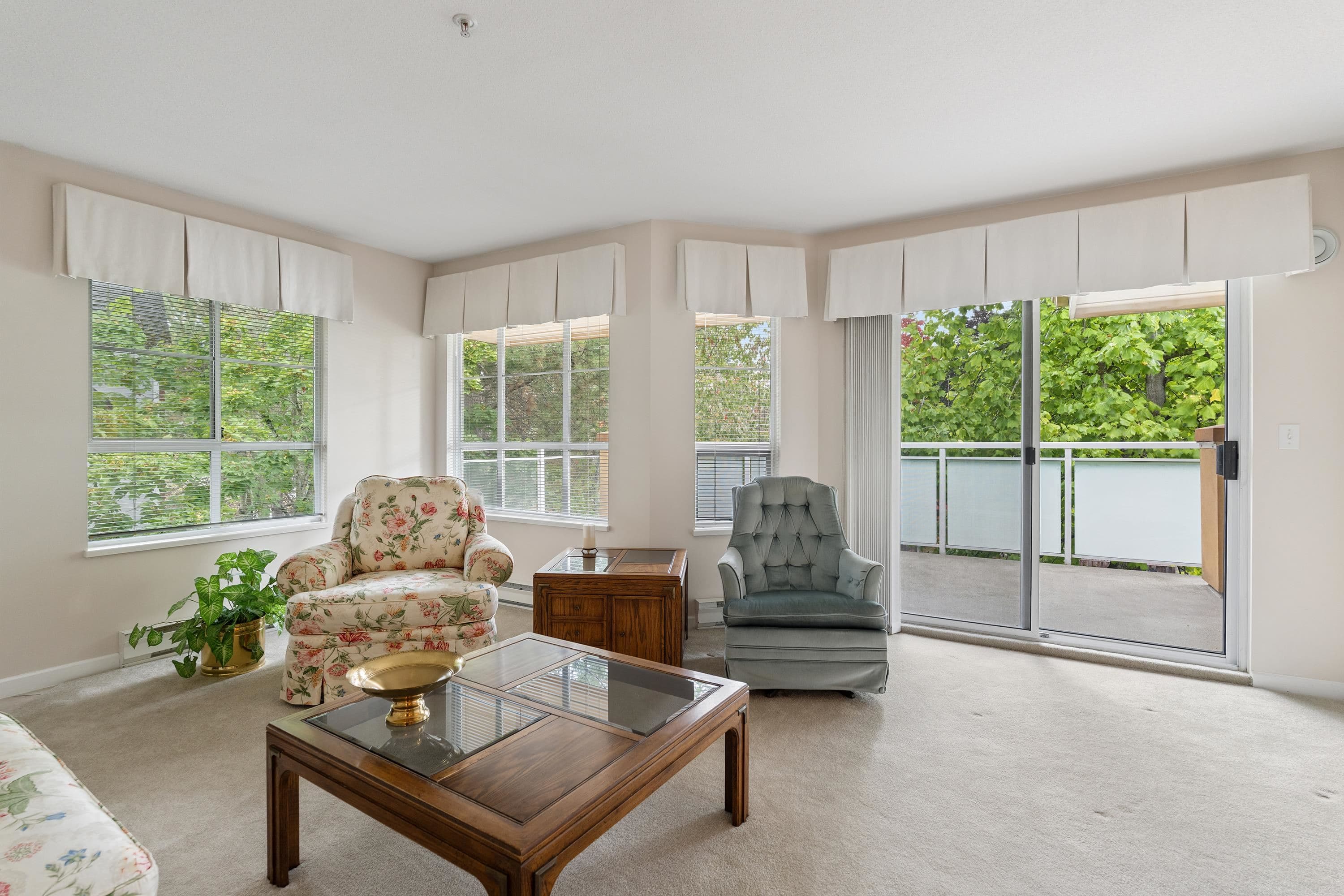 305 - 15185 22nd Avenue, Surrey, V4A 9T4 — photo 5
