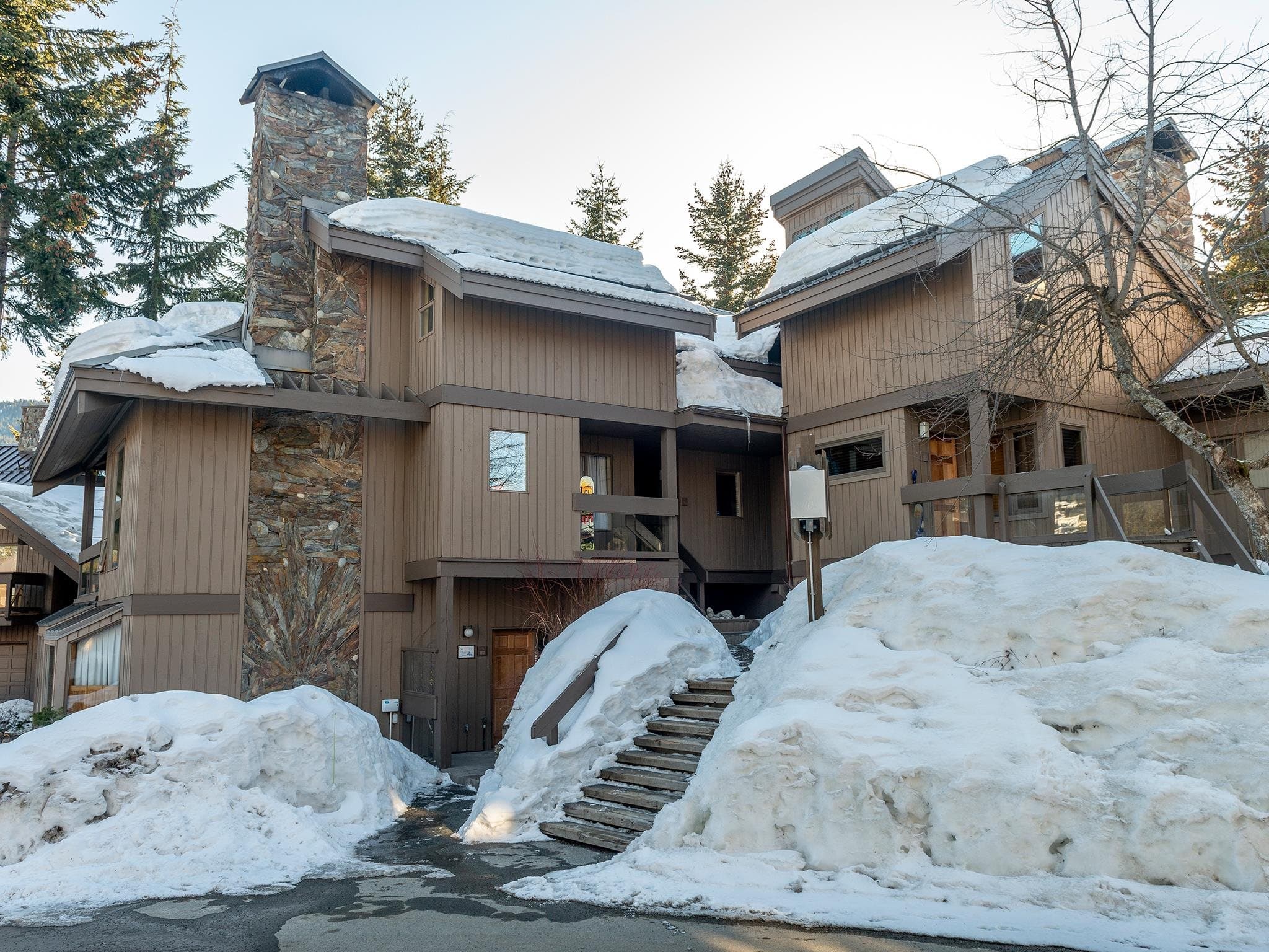 216 - 6117 Eagle Drive, Whistler, V0N 1B6 — photo 1