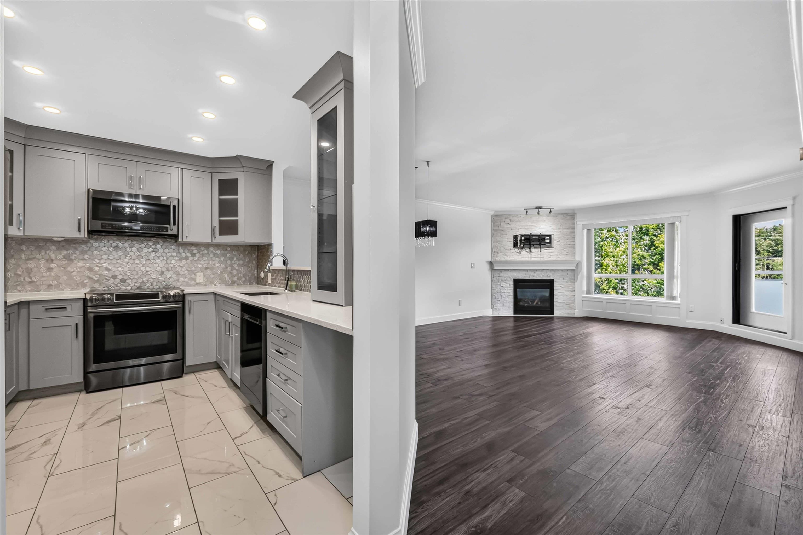 404 - 13680 84 Avenue, Surrey, V3W 0T6 — photo 2