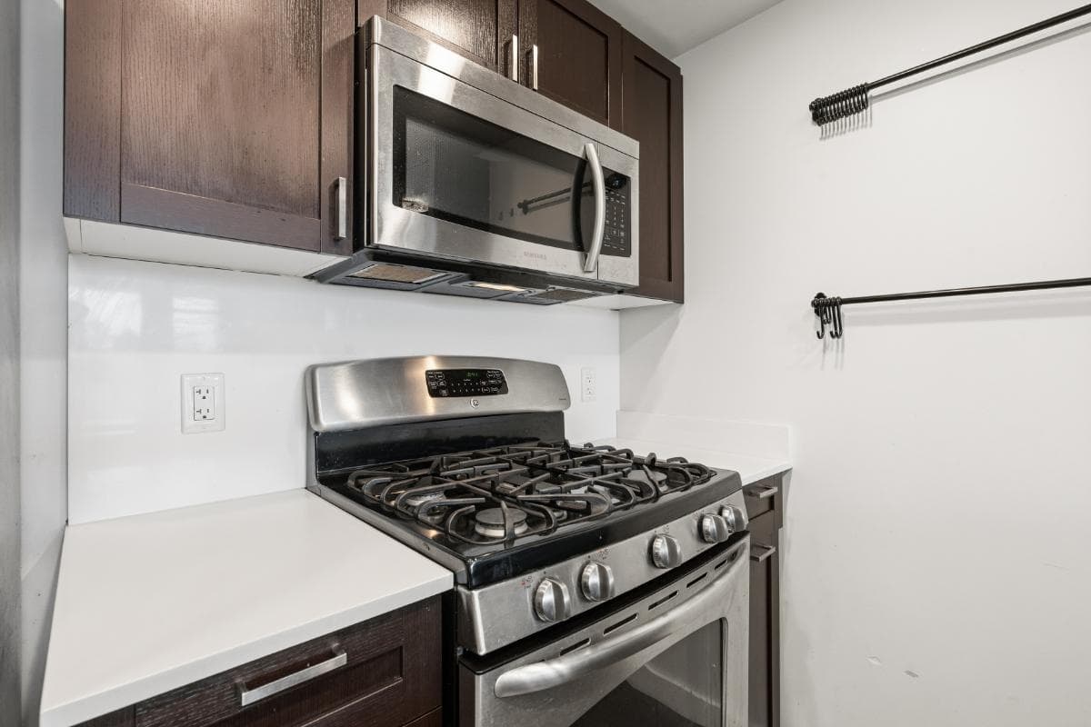 319 - 4818 Eldorado Mews, Vancouver, V5R 0B3 — photo 4