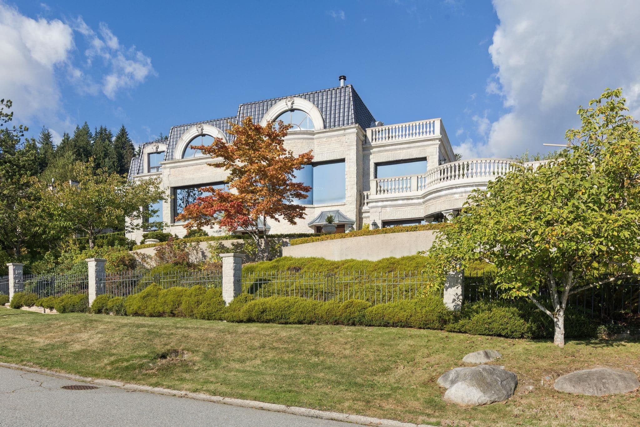 1471 Bramwell Road, West Vancouver, V7S 2N8 — photo 2