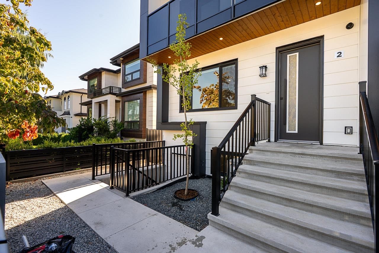 2 - 3940 Eton Street, Burnaby, V5C 1J5 — photo 2