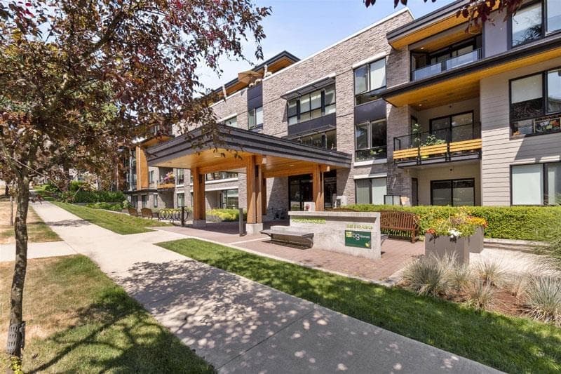 206 - 3365 E 4th Avenue, Vancouver, V5M 1L7 — photo 1