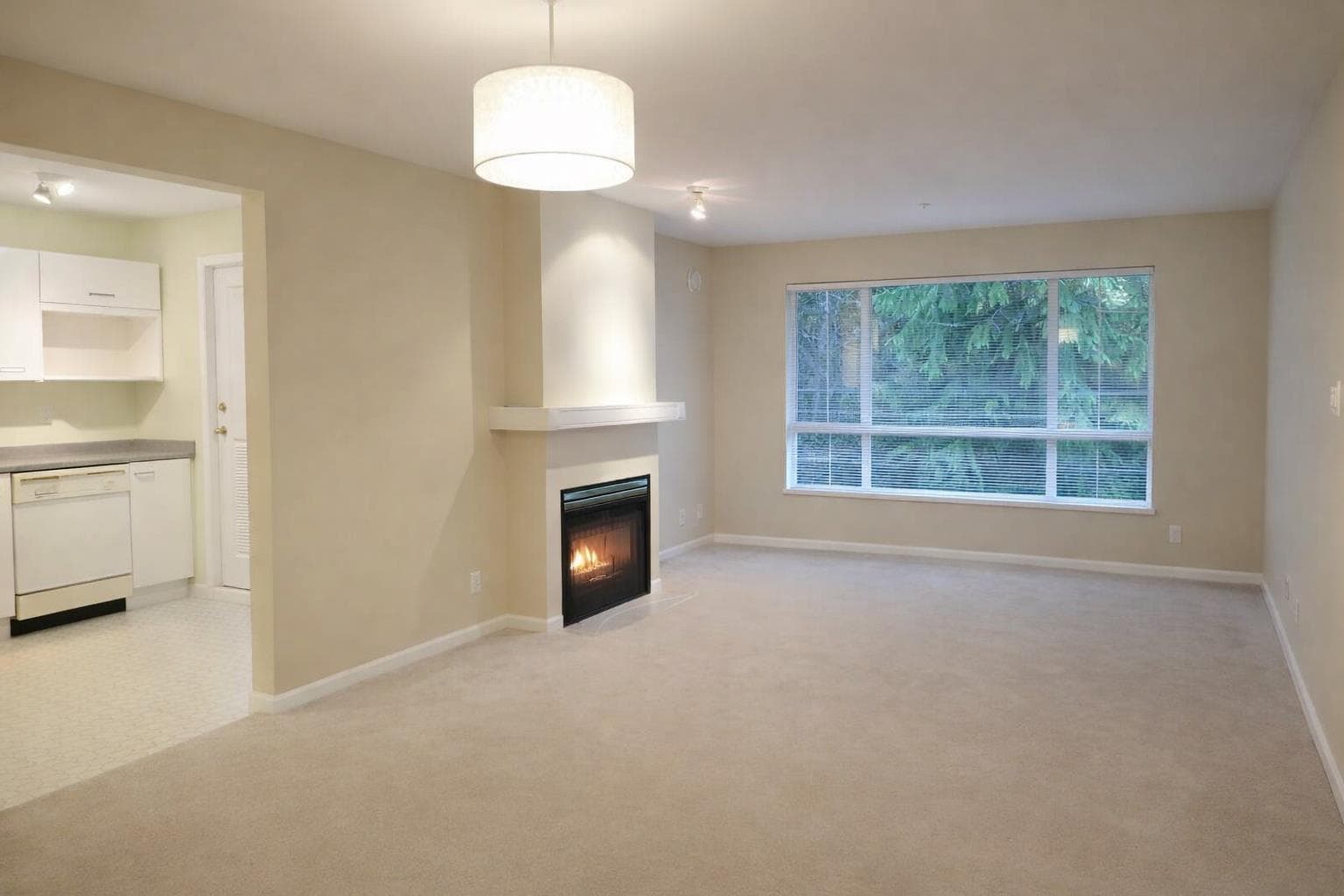215 - 1242 Town Centre Boulevard, Coquitlam, V3B 7R6 — photo 2