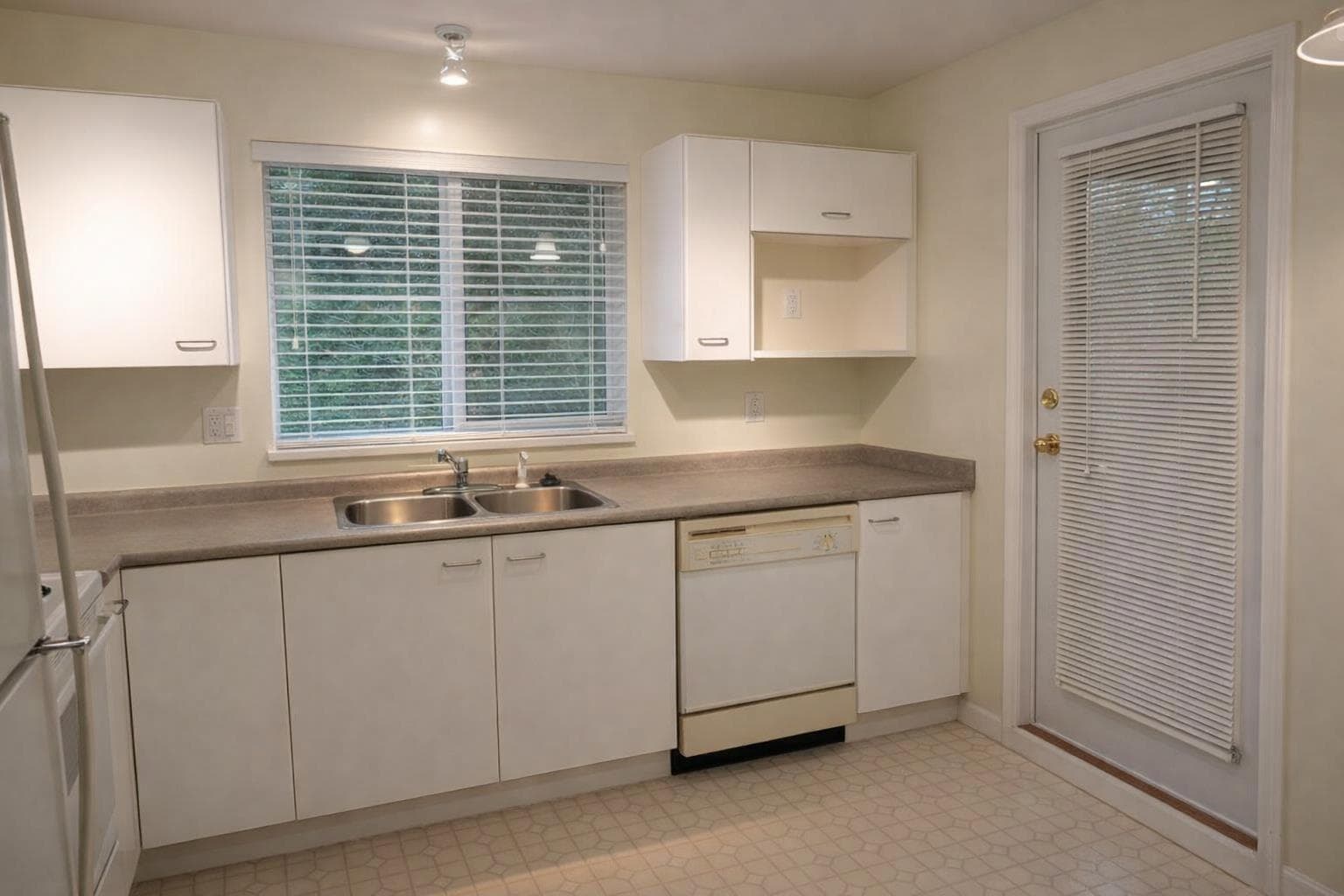 215 - 1242 Town Centre Boulevard, Coquitlam, V3B 7R6 — photo 4