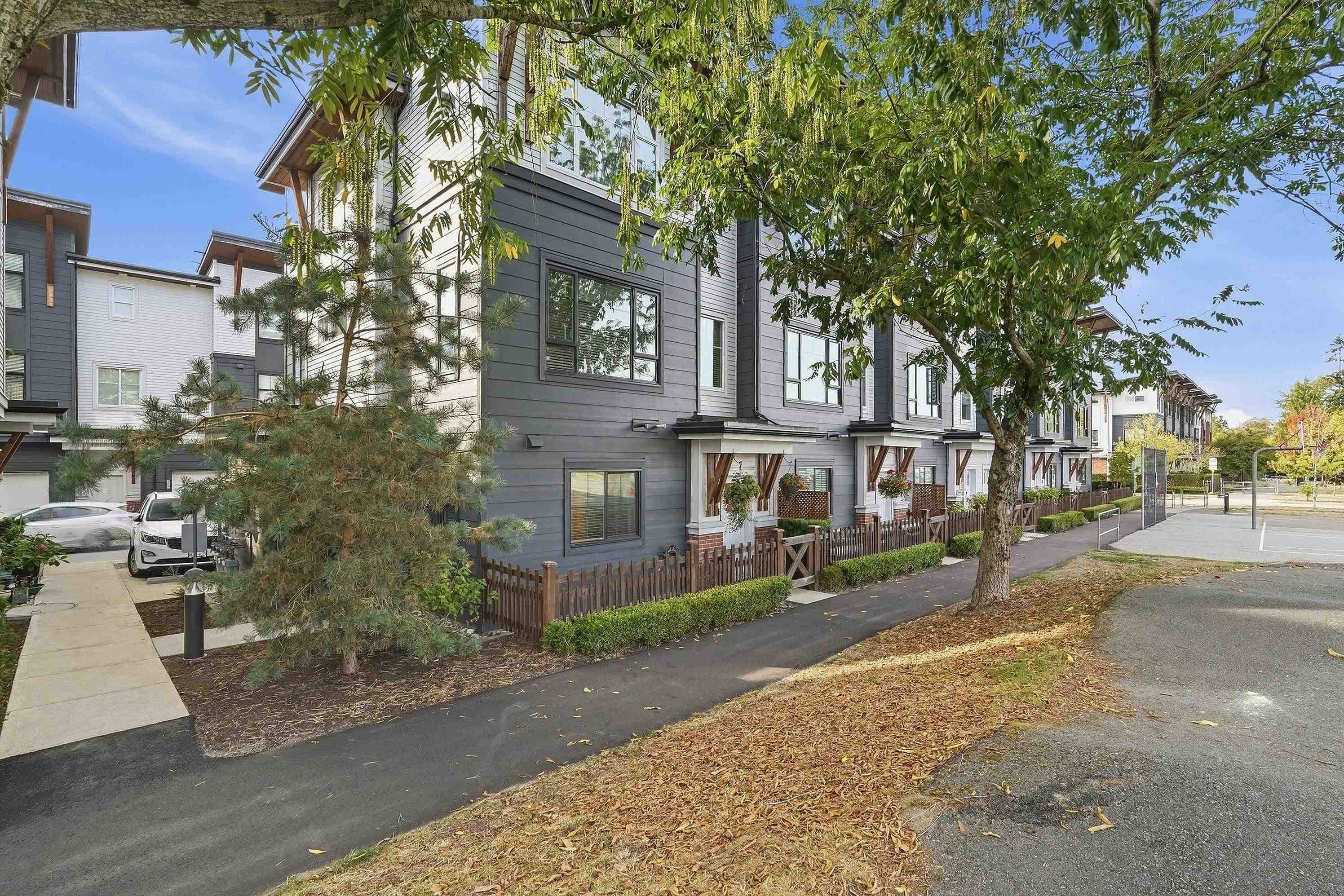 36 - 22128 48a Avenue, Langley