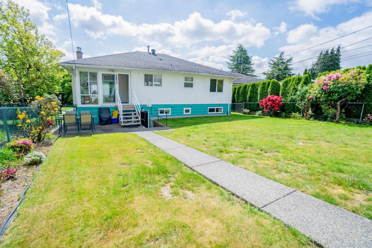 7895 Elliott Street, Vancouver, V5S 2P1 — photo 2