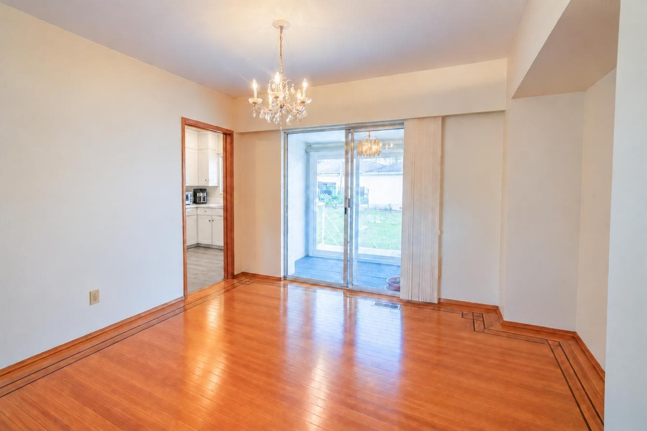 7895 Elliott Street, Vancouver, V5S 2P1 — photo 5