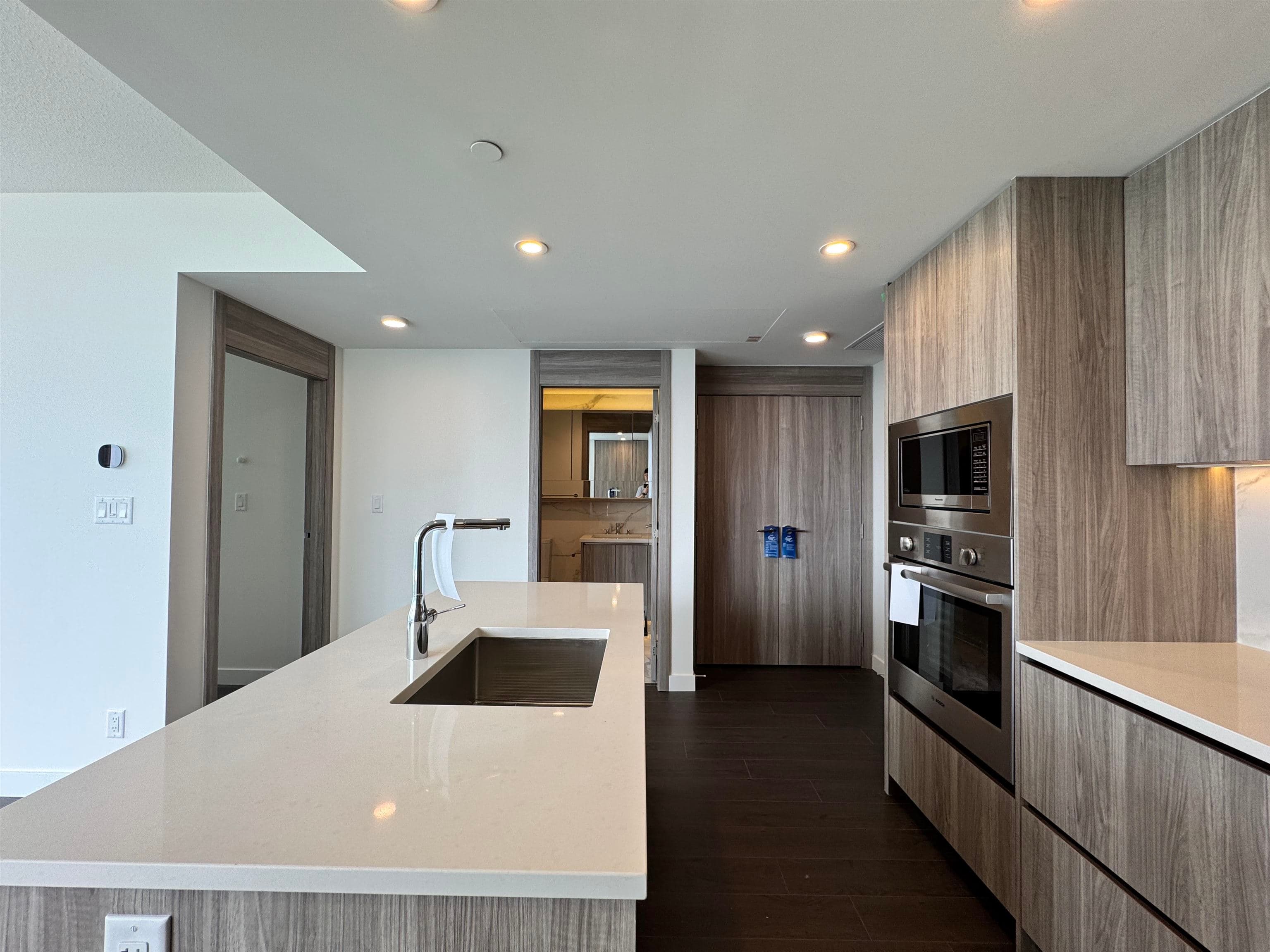 2708 - 13768 100 Avenue, Surrey, V3T 0V2 — photo 4