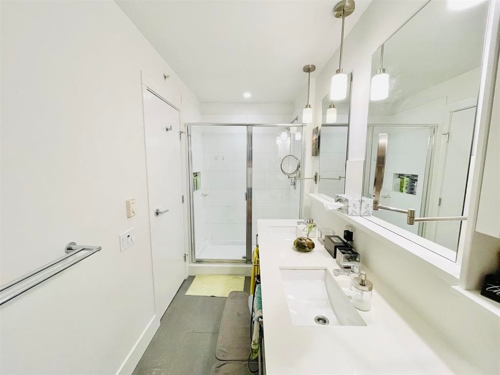 35 - 6868 Burlington Avenue, Burnaby, V5J 0G1 — photo 5