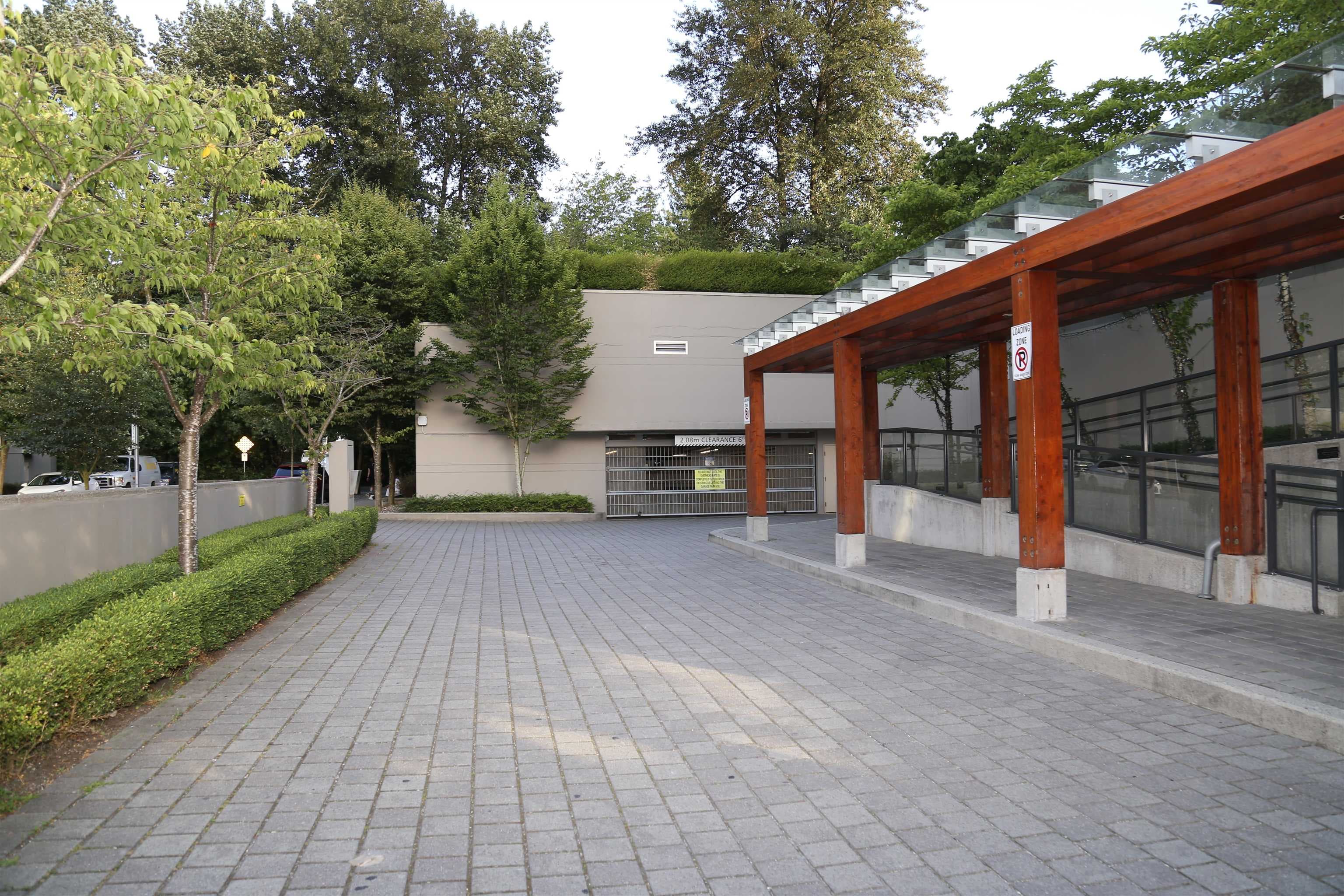 305 - 8110 120a Street, Surrey