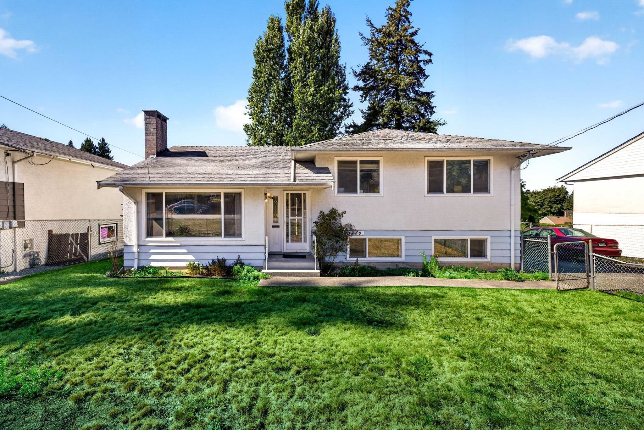 9455 113b Street, Delta, V4C 5G6 — photo 1
