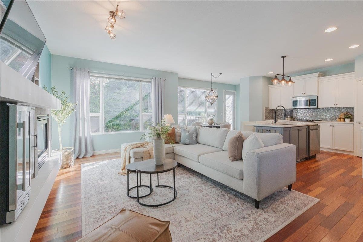 24330 100b Avenue, Maple Ridge, V2W 1X3 — photo 1