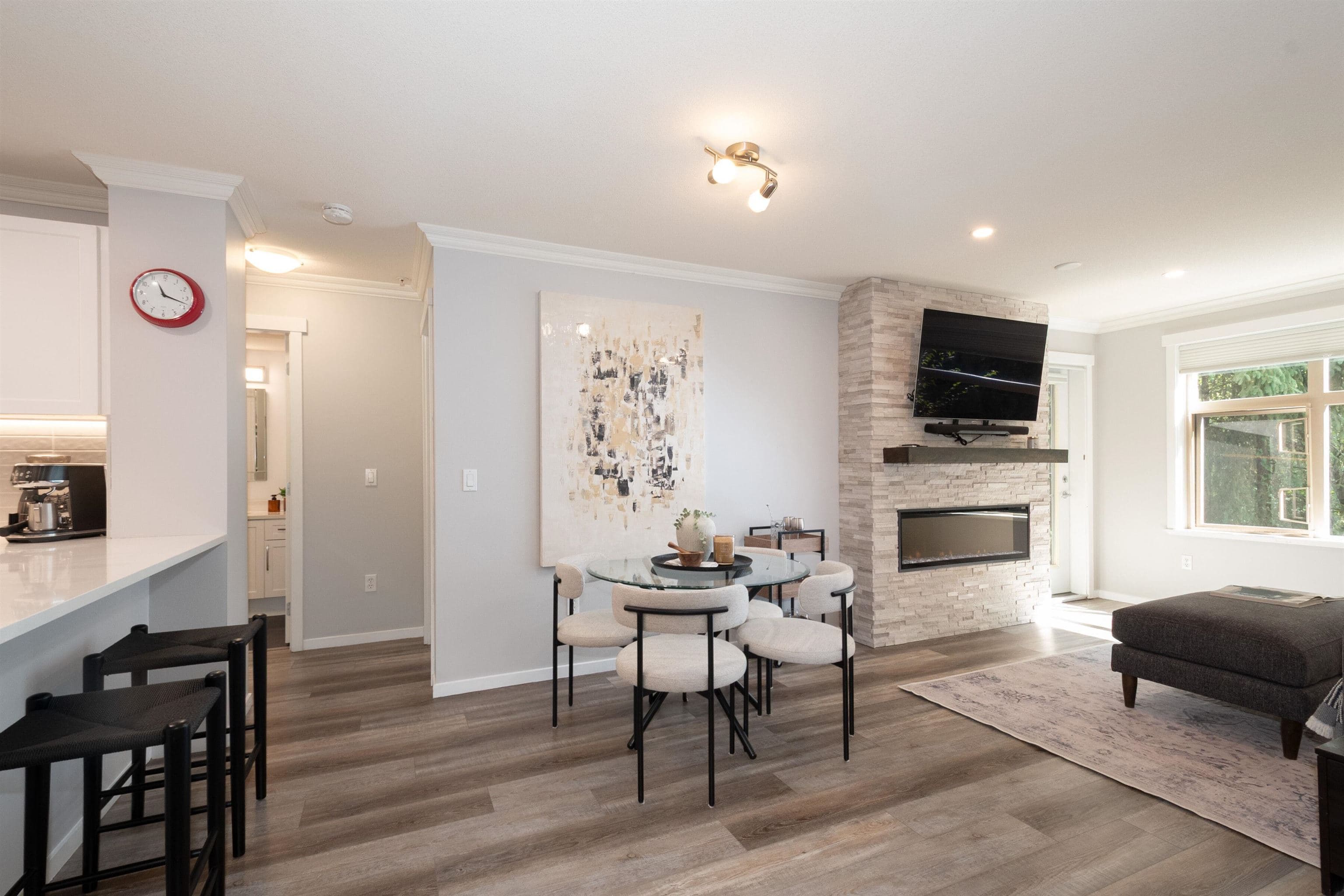 204 - 300 Klahanie Drive, Port Moody, V3H 5K9 — photo 4