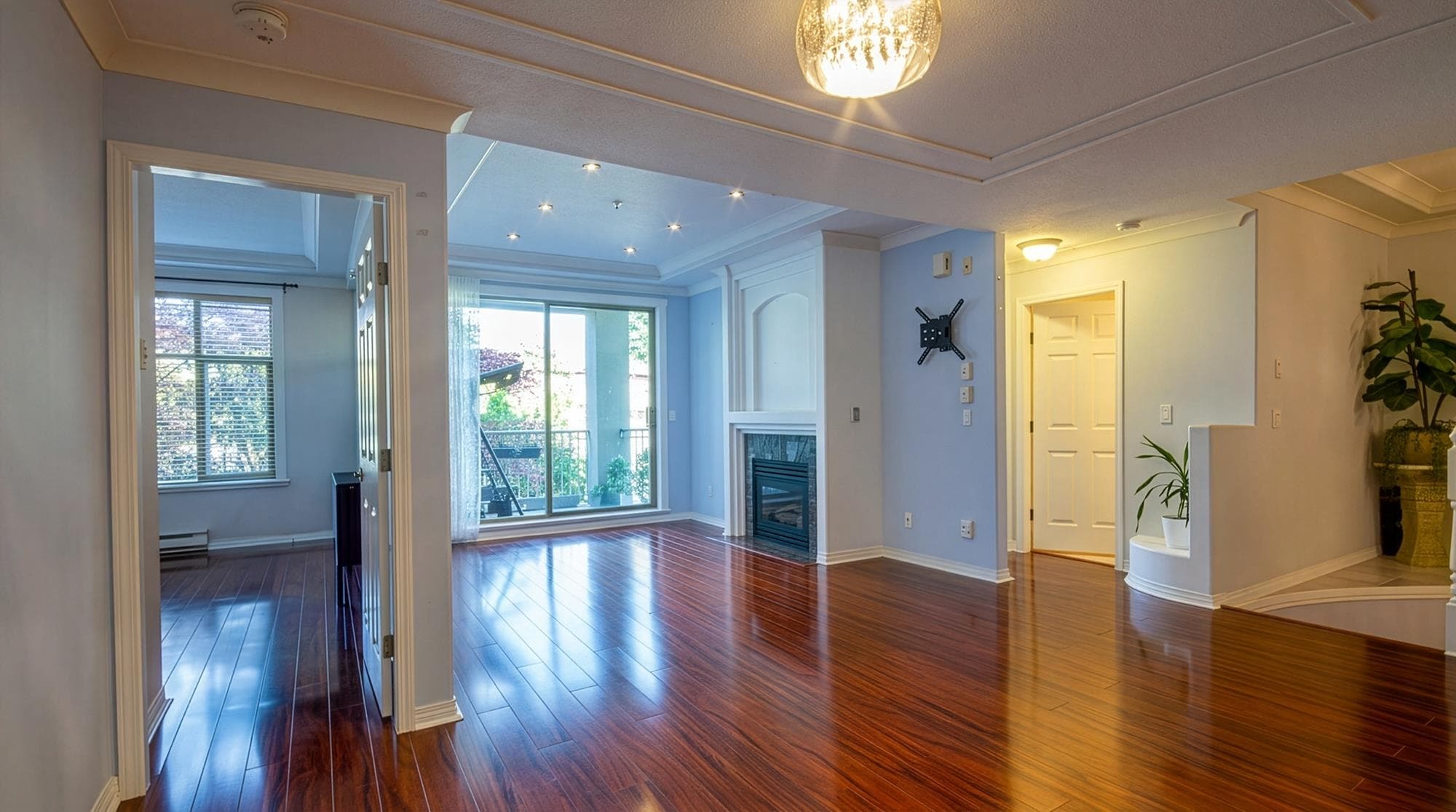 210 - 3176 Plateau Boulevard, Coquitlam, V3E 3J2 — photo 1