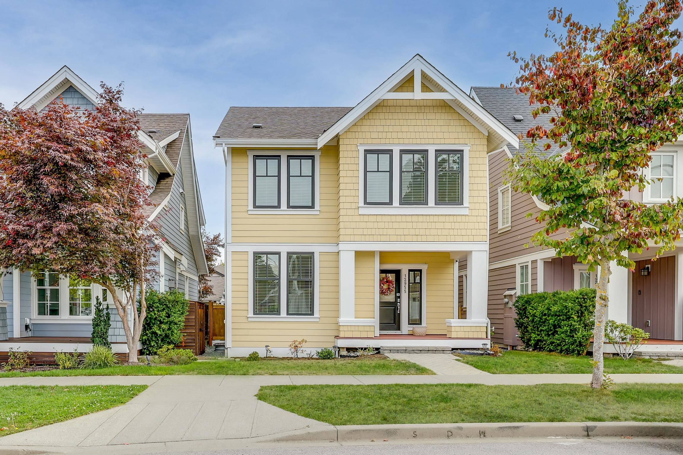 12955 15a Avenue, Surrey, V4A 0B7 — photo 1