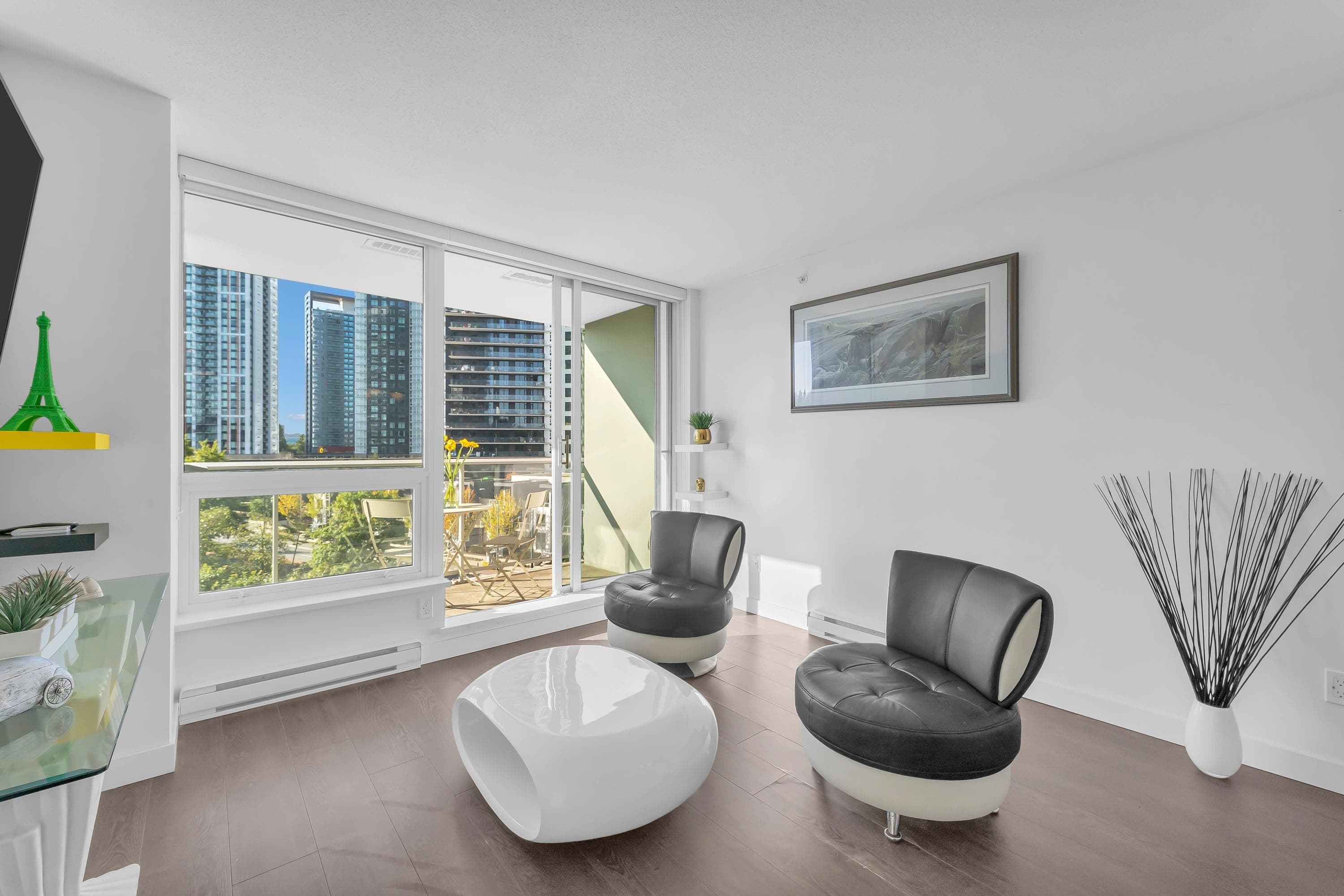 703 - 13696 100 Avenue, Surrey, V3T 0L5 — photo 5