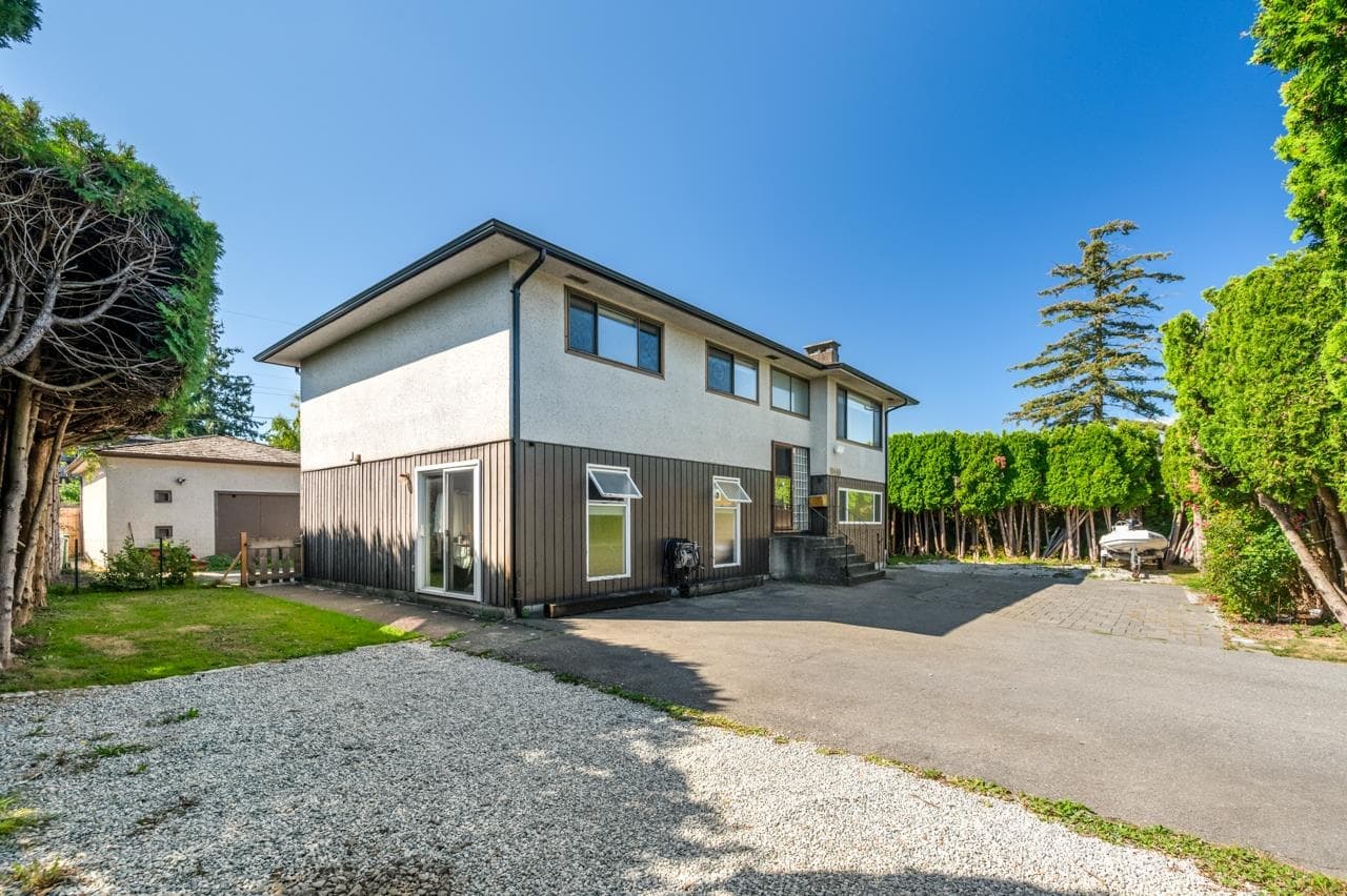 10440 Aintree Crescent, Richmond