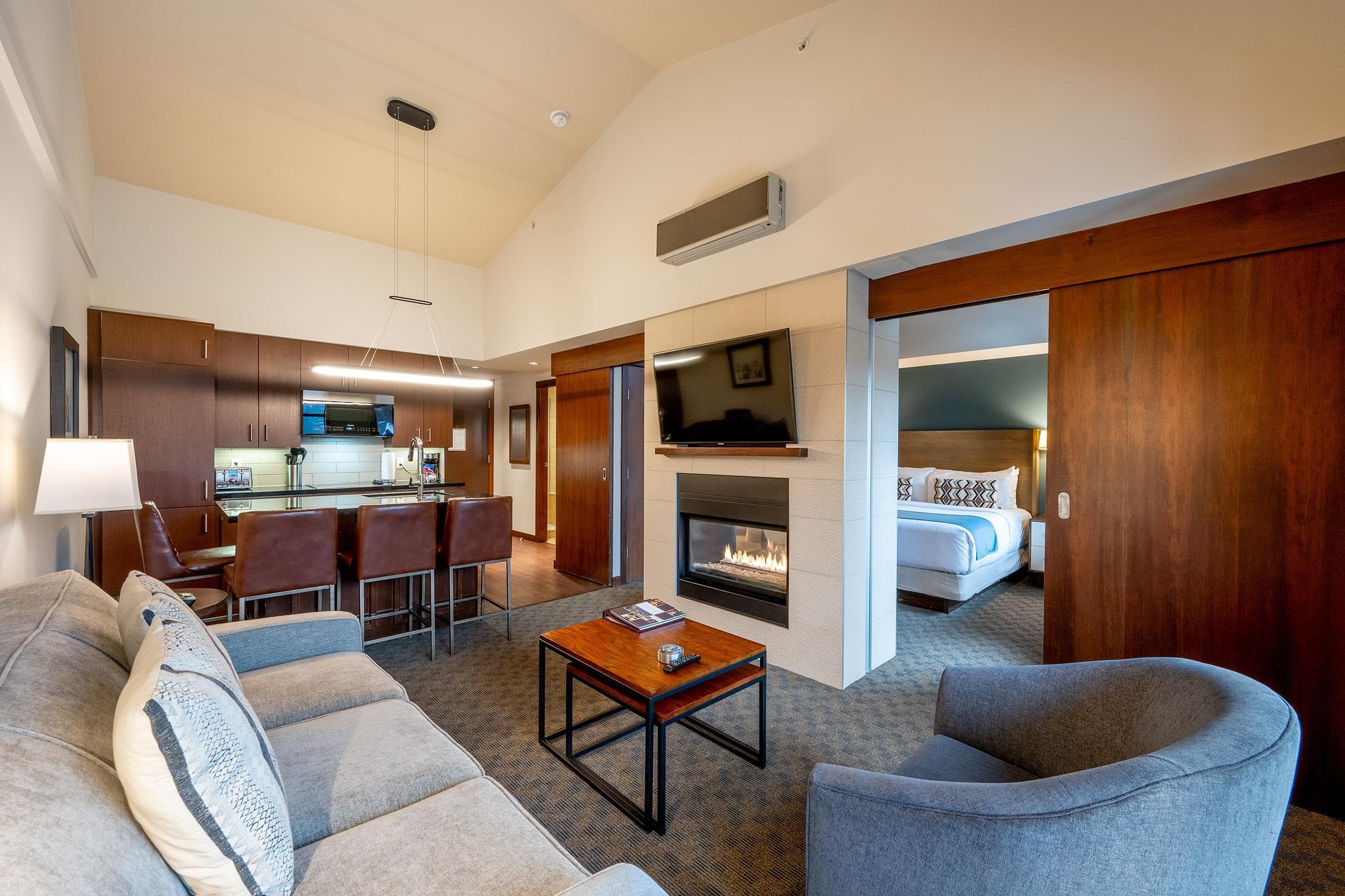 414A - 2020 London Lane, Whistler, V8E 0B6 — photo 2