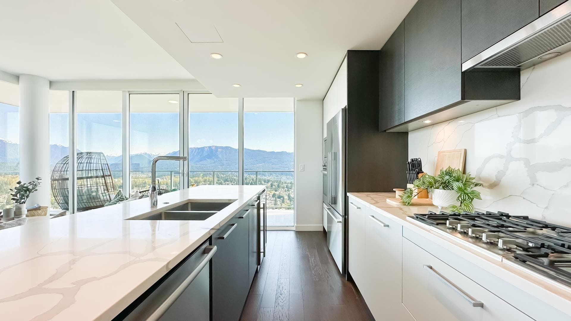 4702 - 567 Clarke Road, Coquitlam, V3J 0K7 — photo 3