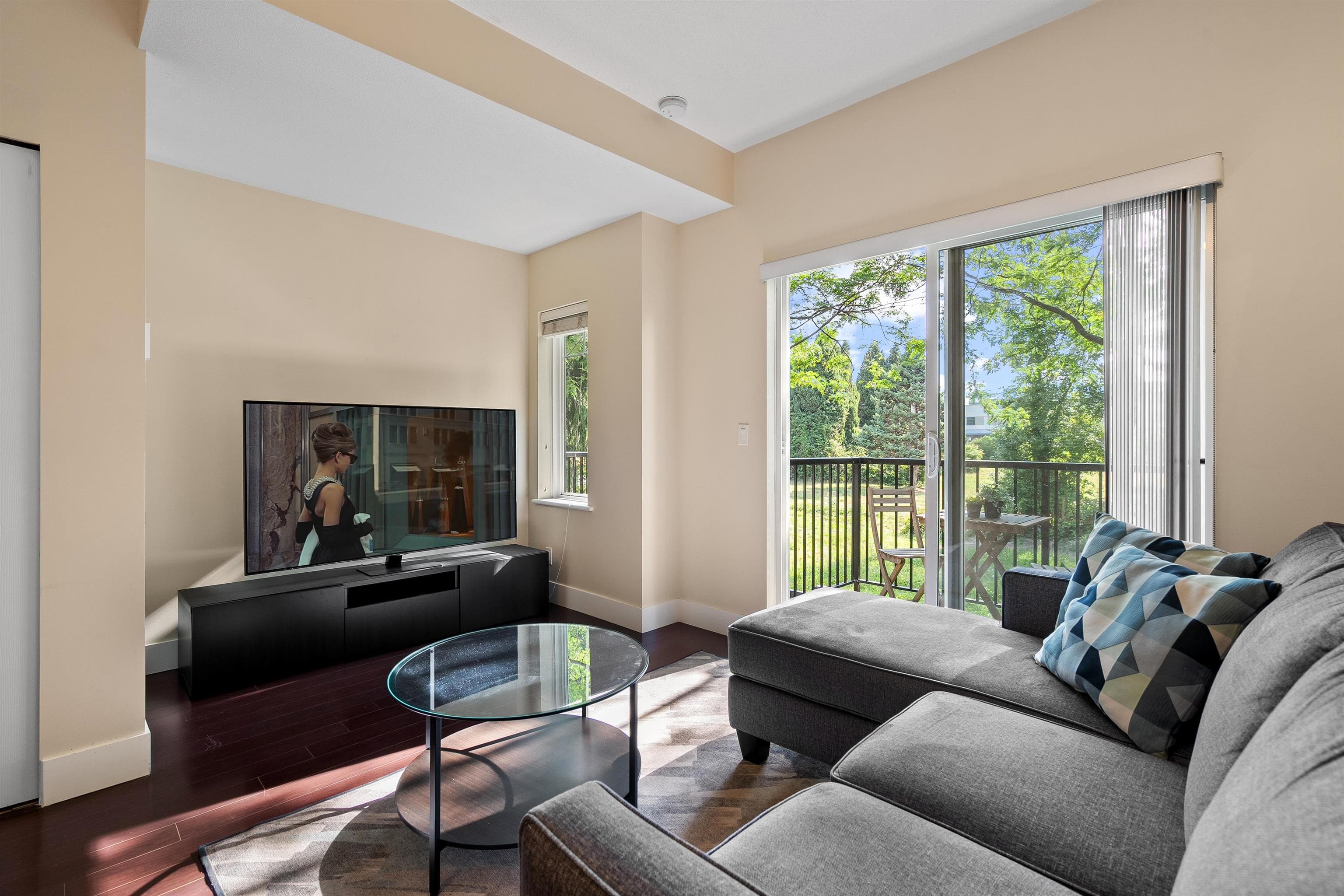 214 - 5211 Irmin Street, Burnaby, V5J 0C9 — photo 5