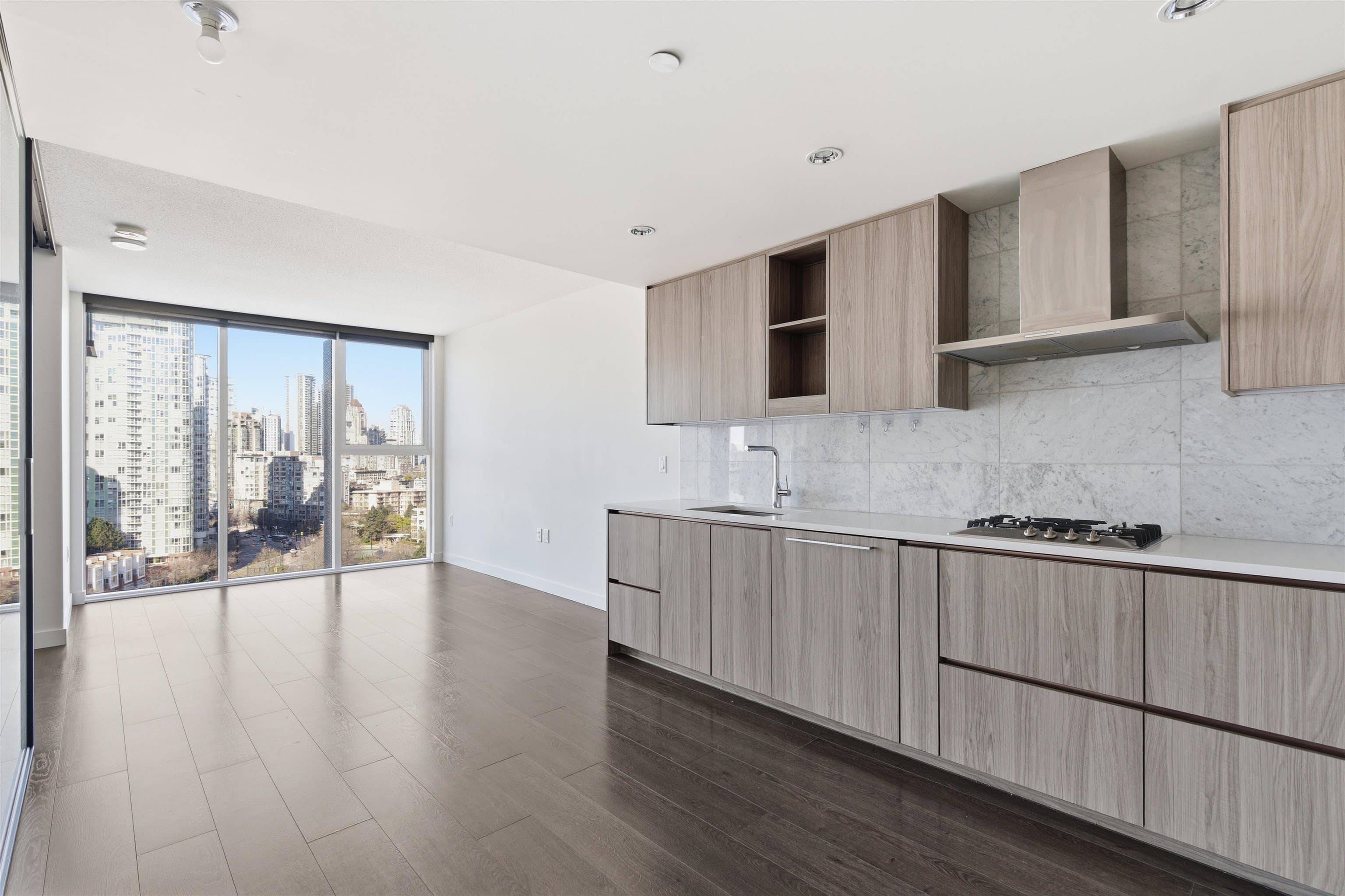 1587 - 87 Nelson Street, Vancouver, V6Z 0E8 — photo 3