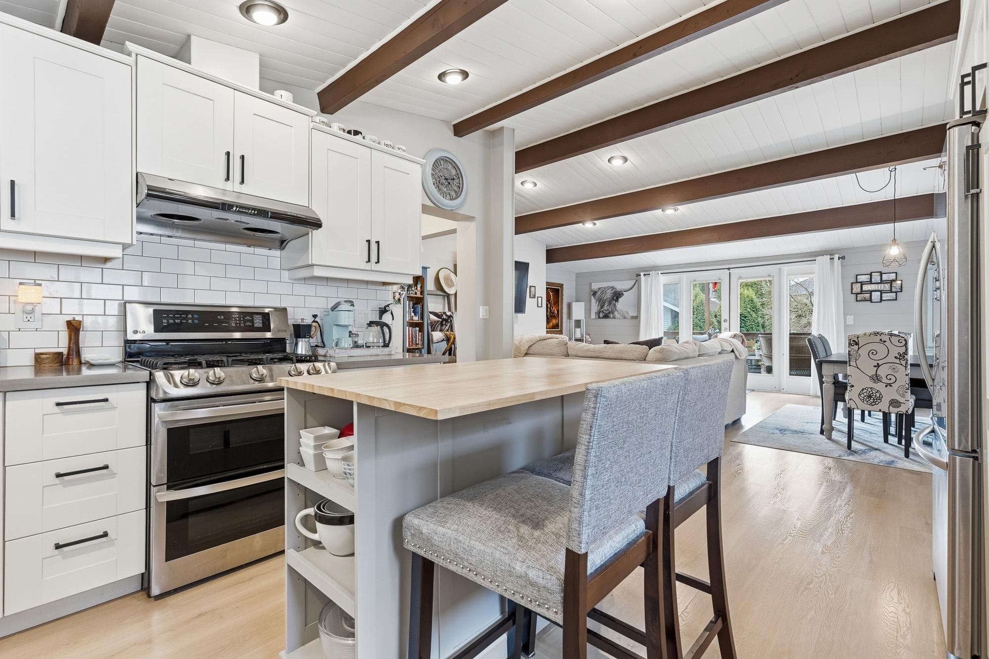 5565 Peach Road, Chilliwack, V2R 5L9 — photo 3