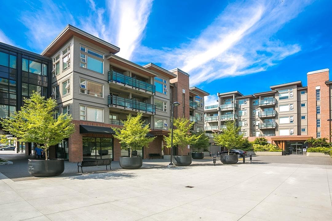 301 - 1673 Lloyd Avenue, North Vancouver