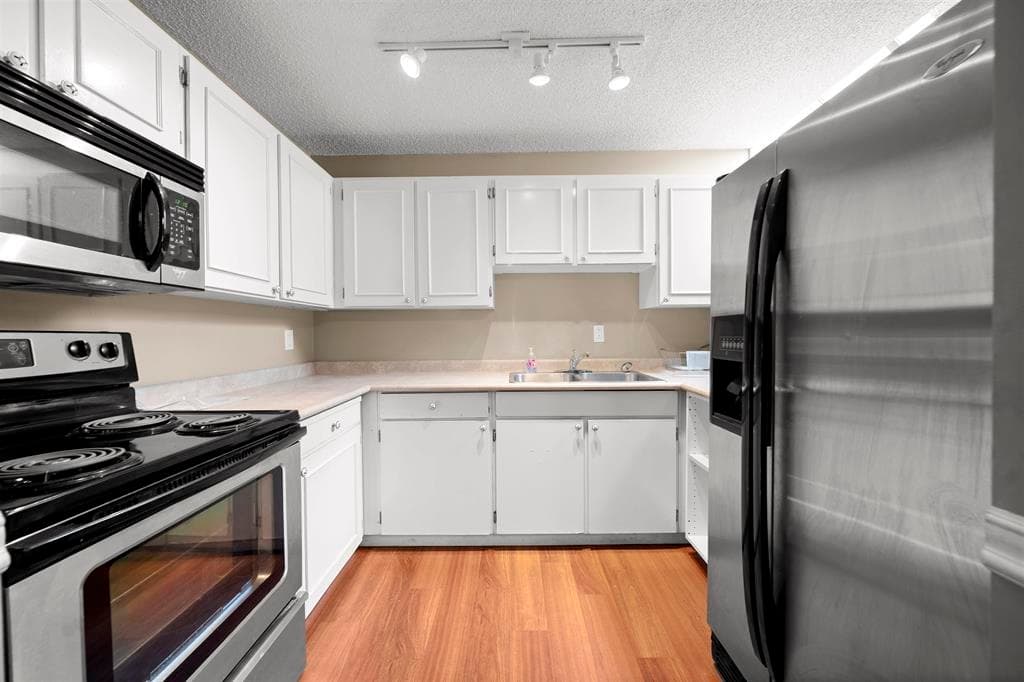 55 - 17708 60 Avenue, Surrey, V3S 1V2 — photo 3