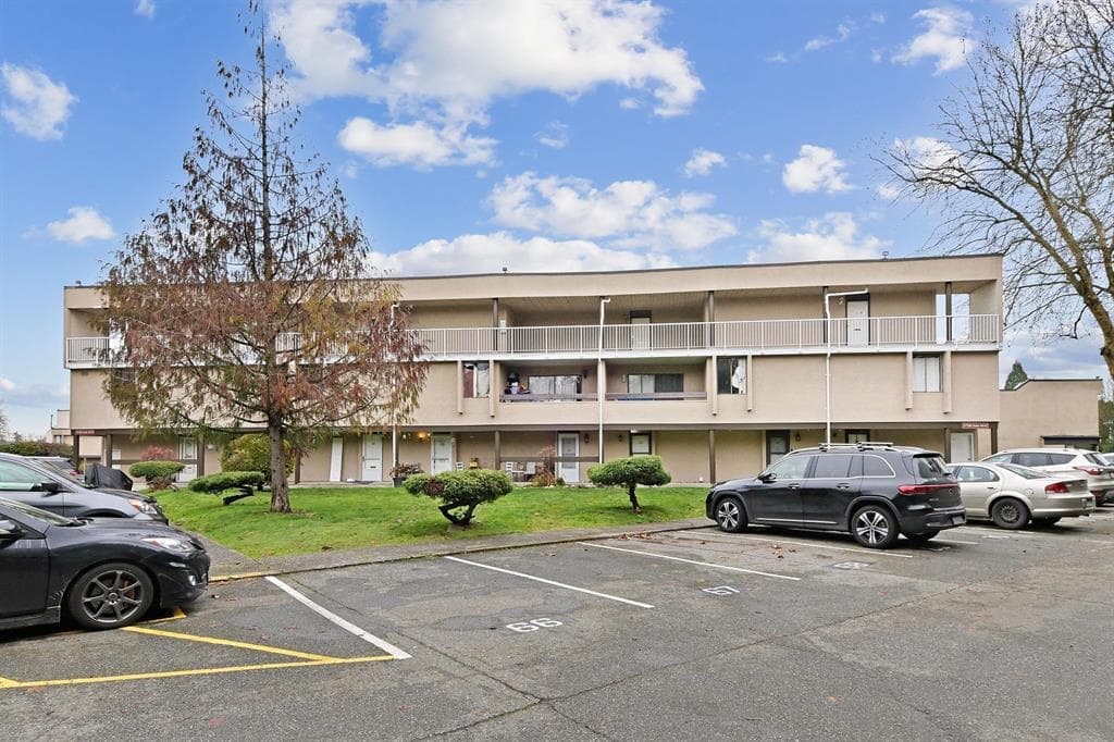 55 - 17708 60 Avenue, Surrey, V3S 1V2 — photo 1