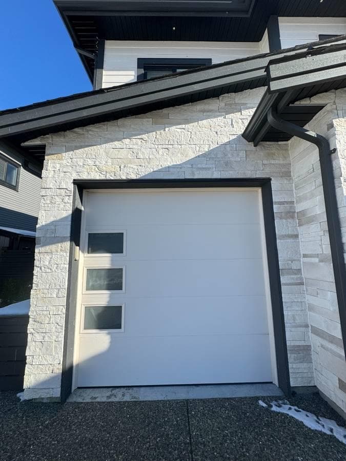 Suite - 8356 Mctaggart St, Mission, V2V 6S6 — photo 2