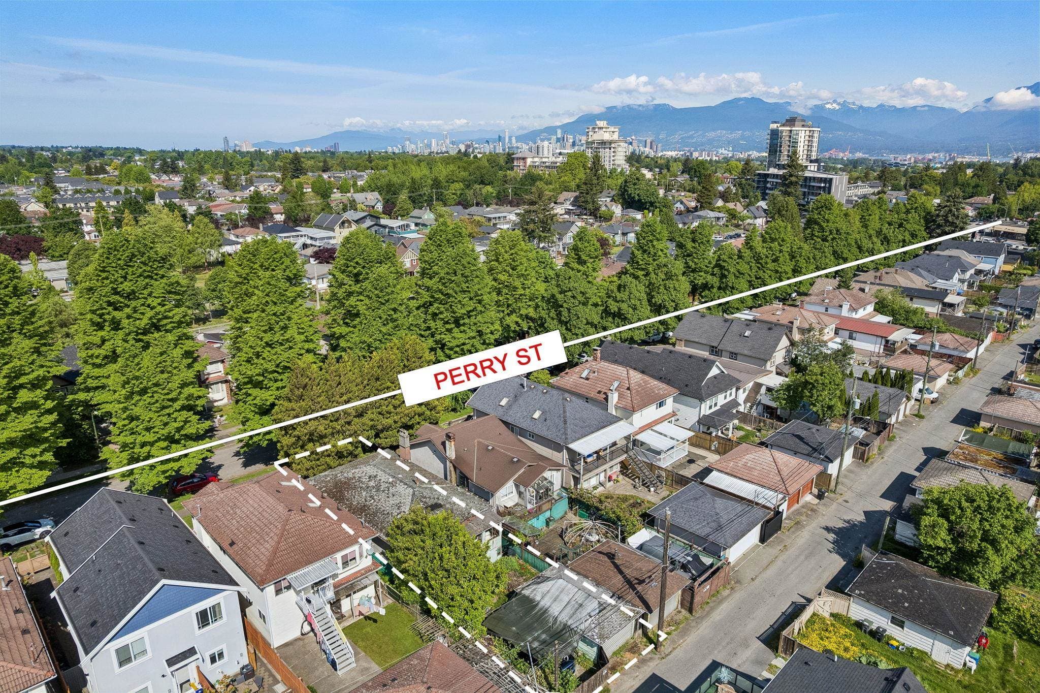 4420 Perry Street, Vancouver, V5N 3X5 — photo 3