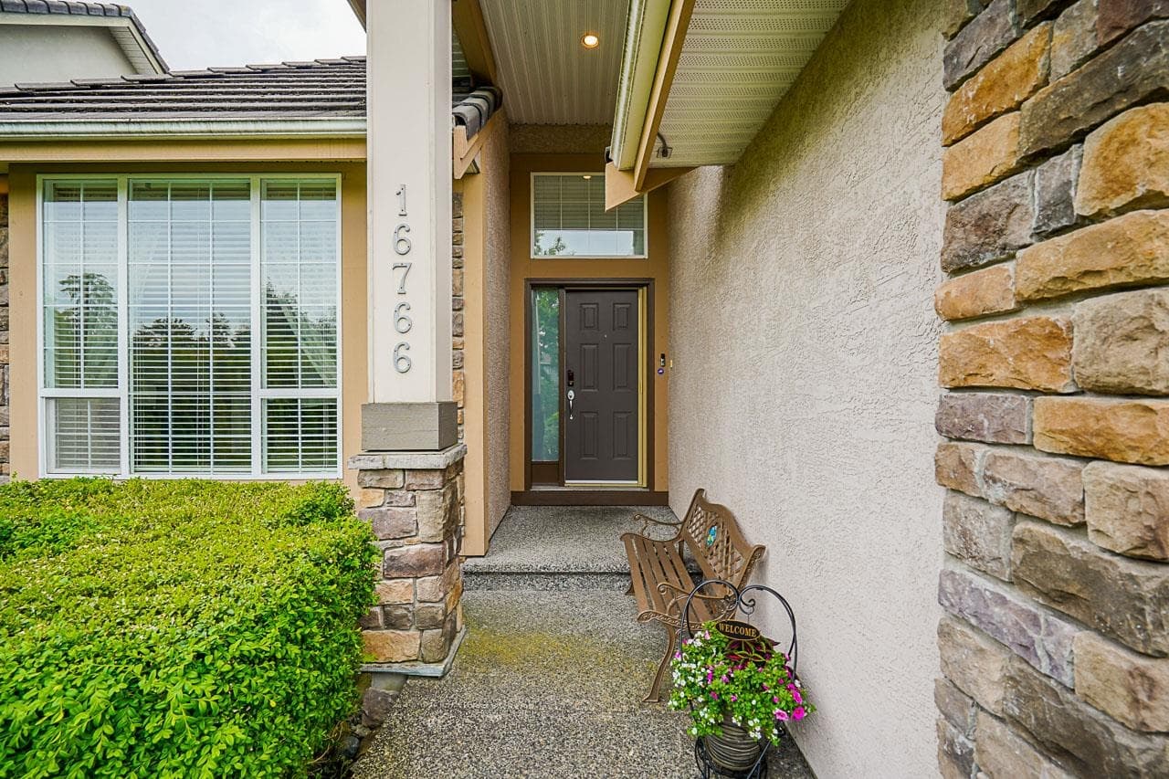 16766 108a Avenue, Surrey, V4N 5H6 — photo 2