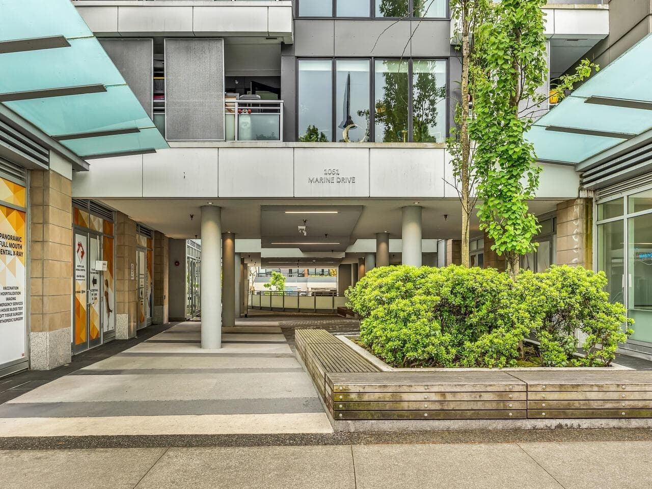 202 - 1061 Marine Drive, North Vancouver, V7P 1S6 — photo 4