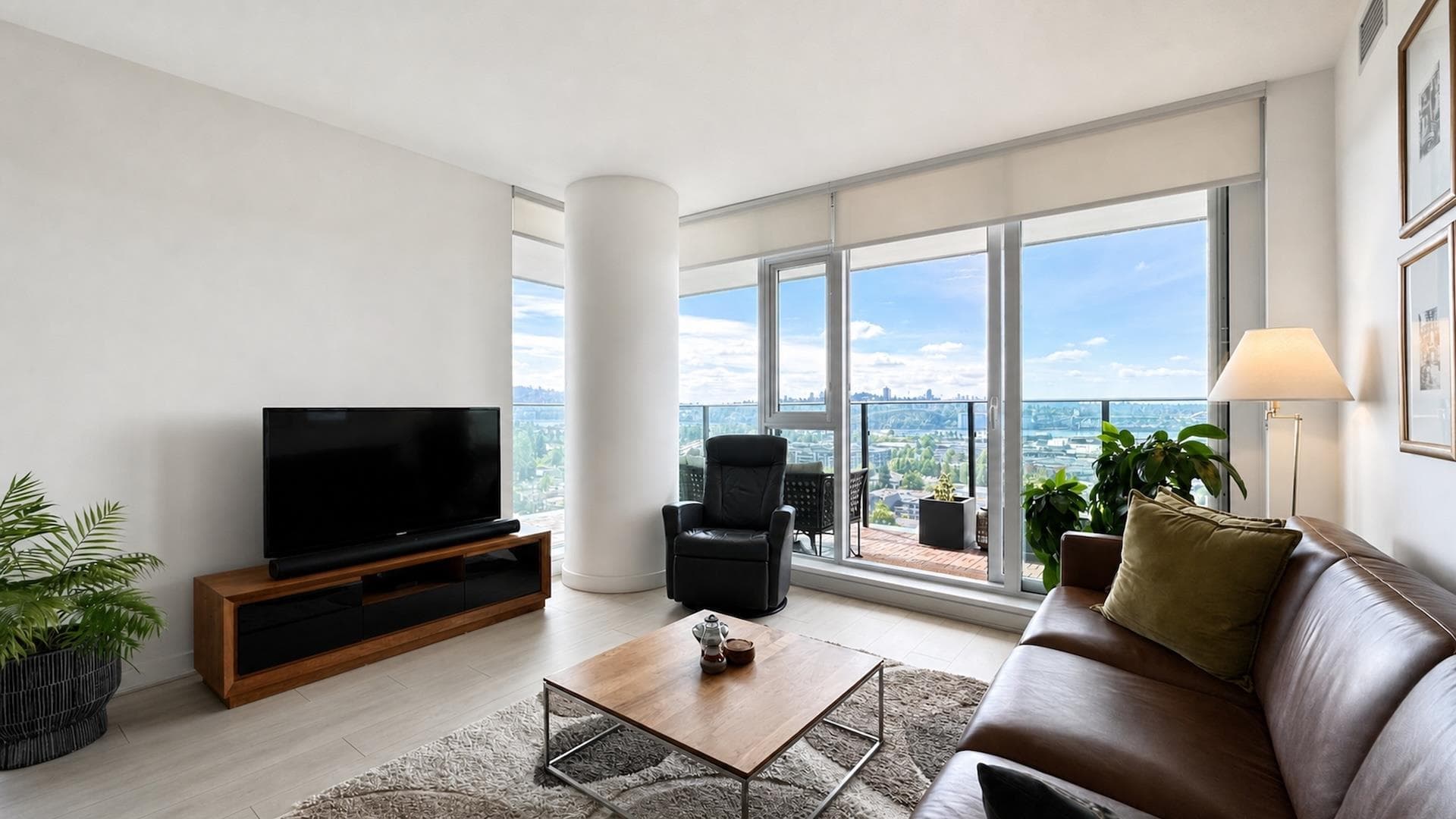 1803 - 1401 Hunter Street, North Vancouver, V7J 0E2 — photo 4