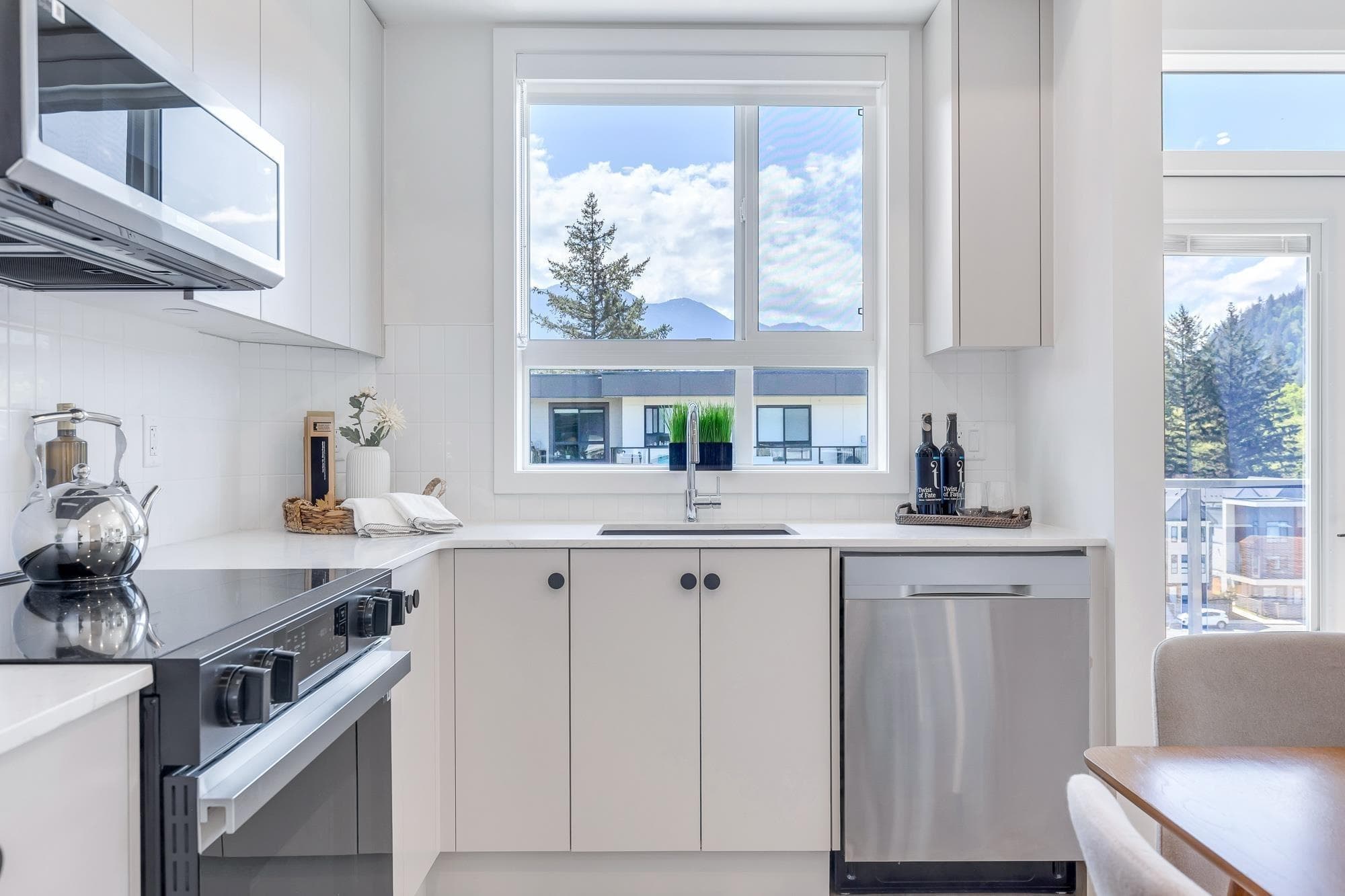 503 - 45497 Campus Drive, Chilliwack, V2R 6L8 — photo 5