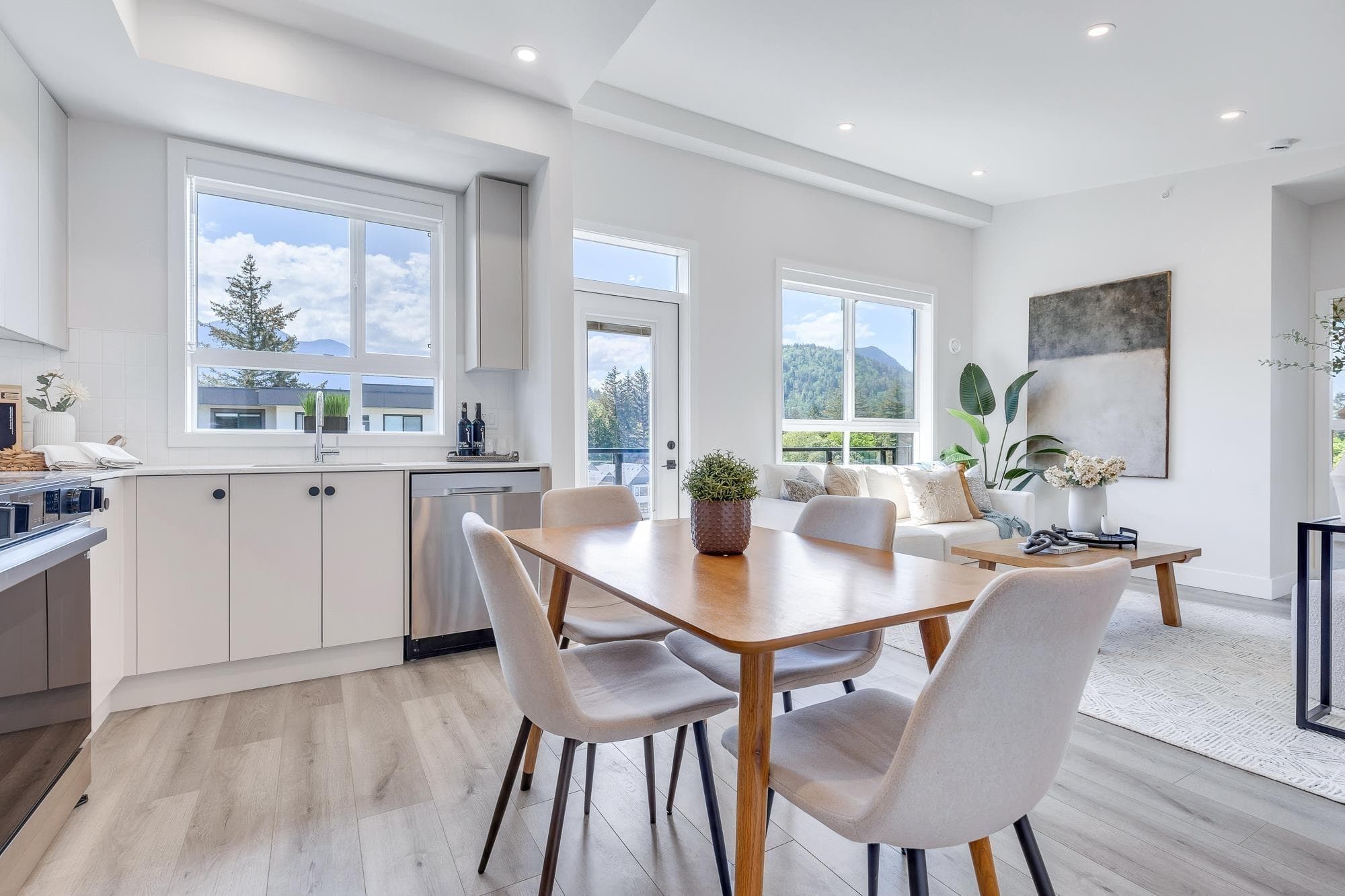 503 - 45497 Campus Drive, Chilliwack, V2R 6L8 — photo 4