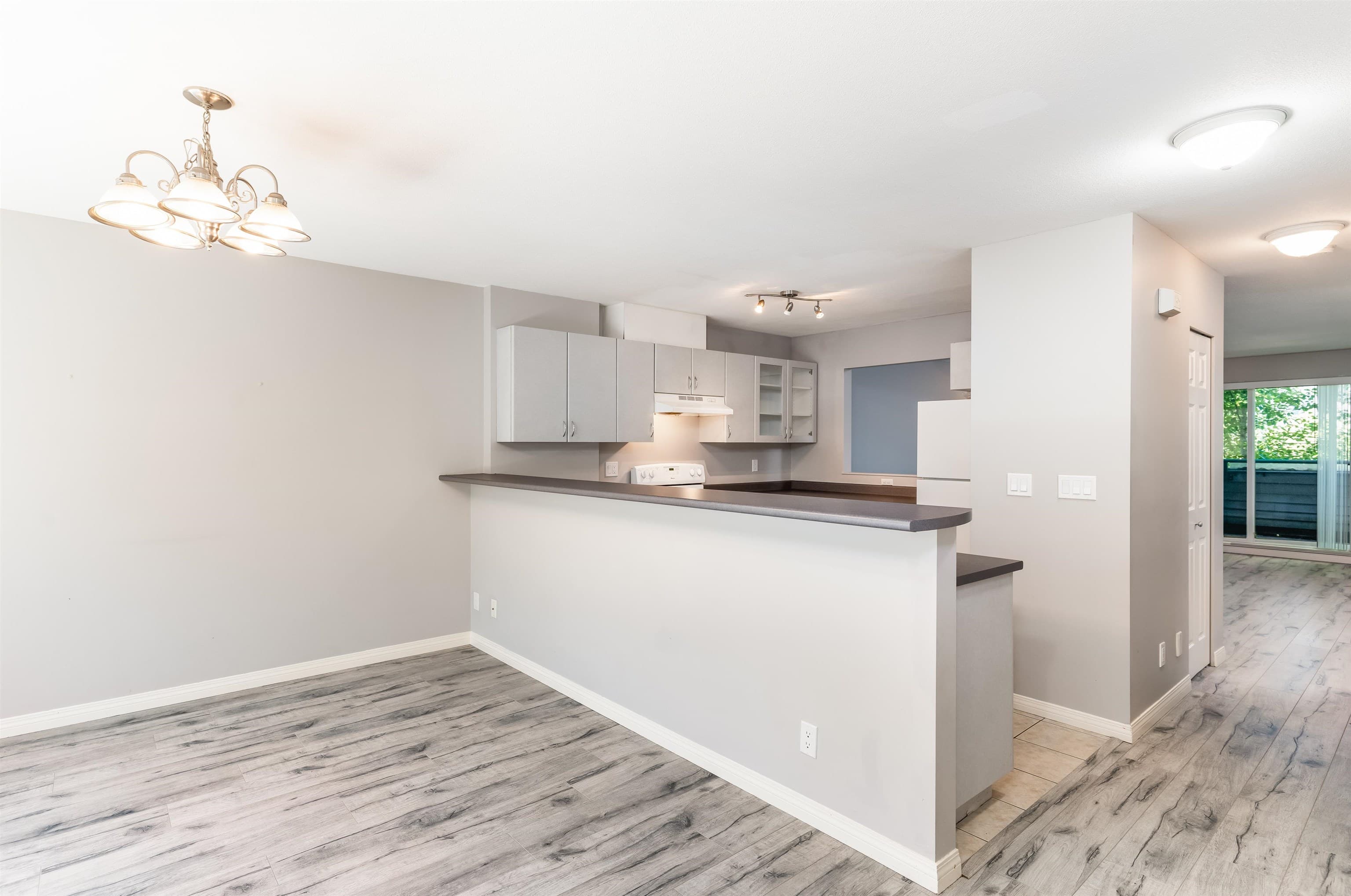 132 Shoreline Circle, Port Moody, V3H 5B3 — photo 1